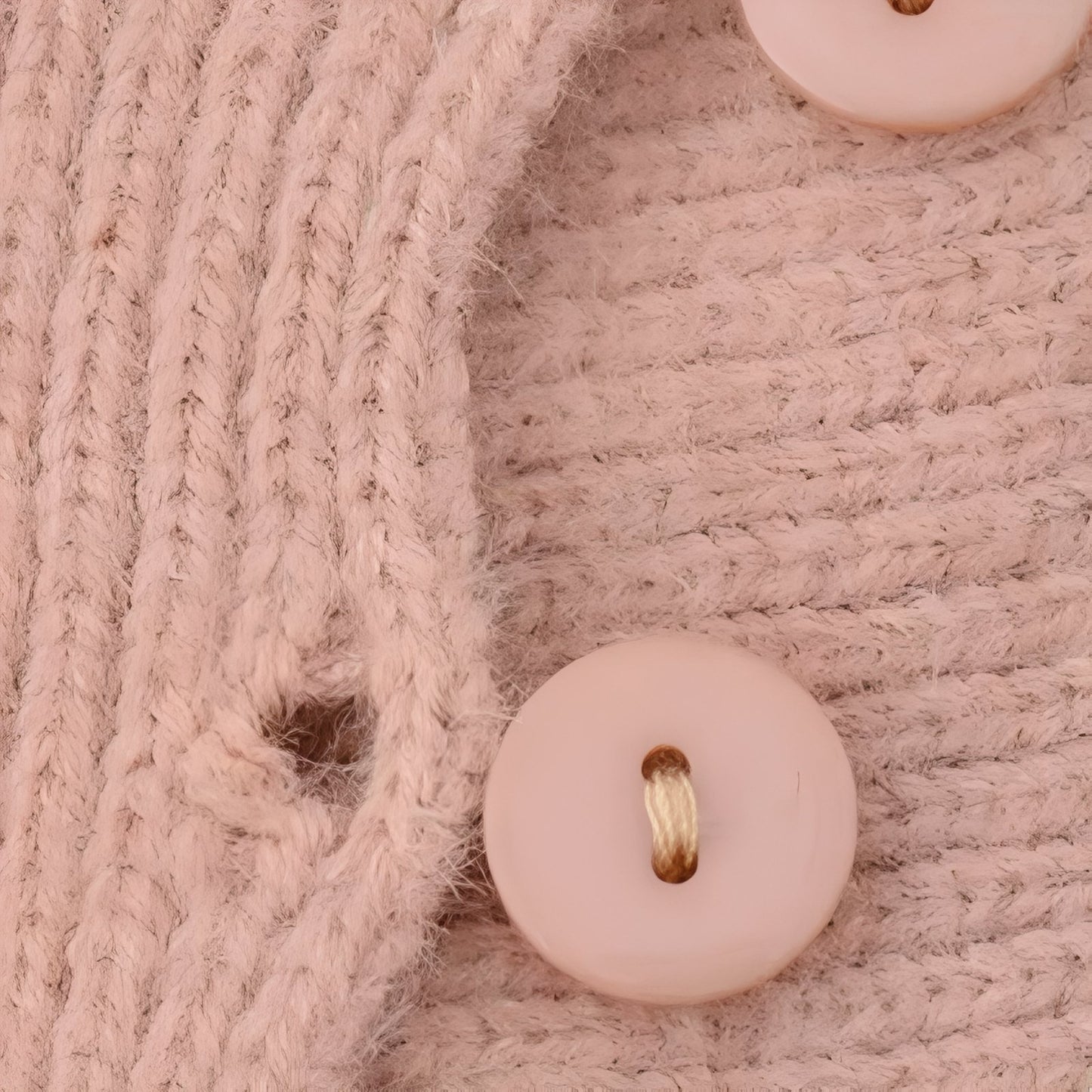 Bonnet Casquette Echarpe gros plan boutons et tricot - Violet Pâle - Rose Poudré - Gris Clair - Taupe - Beige Crème - Blanc - Noir