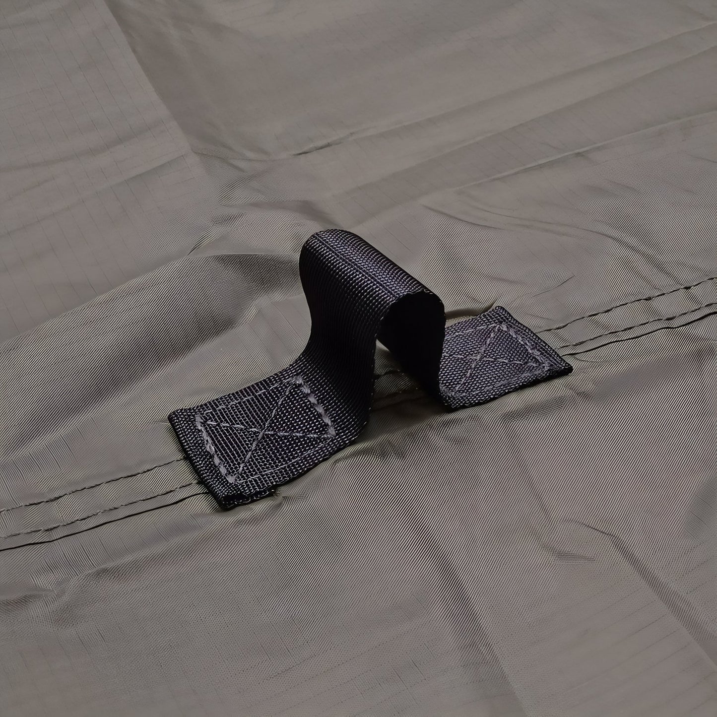 Bâche de Randonnée gros plan sangle - Vert Militaire - Vert - Noir - Beige