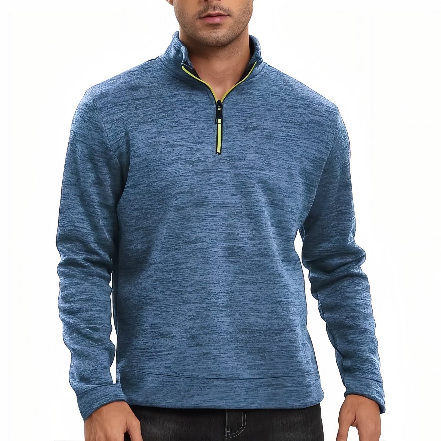 Pull Randonnée Homme portée par un homme - Bleu - Bordeaux - Gris Clair - Gris Foncé - Vert Olive - Bleu Ciel - Noir - Gris Anthracite