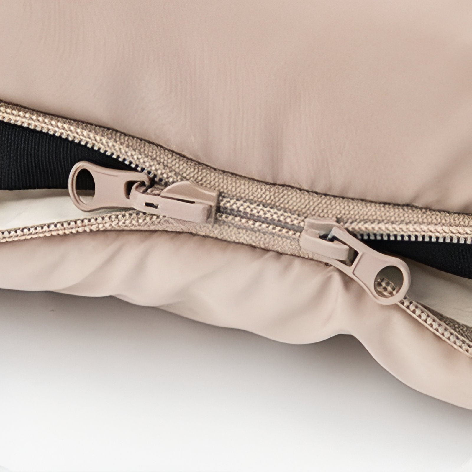Sac De Couchage Extra Large gros plan fermeture zippée - Beige Clair - Gris Clair