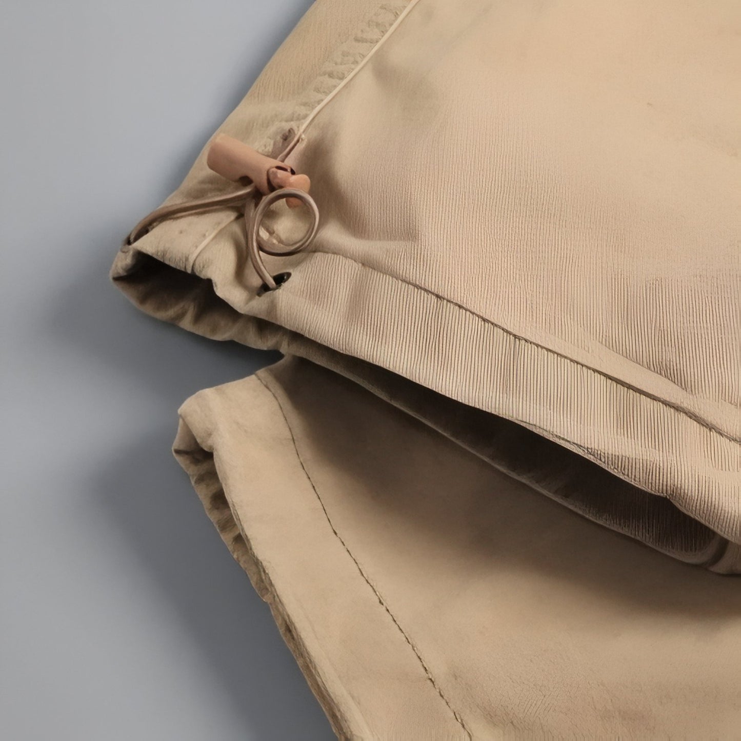 Pantalon Cargo Randonnée Homme gros plan détail cordon - Beige Clair - Vert Armée - Beige Olive - Gris Foncé - Noir Profond