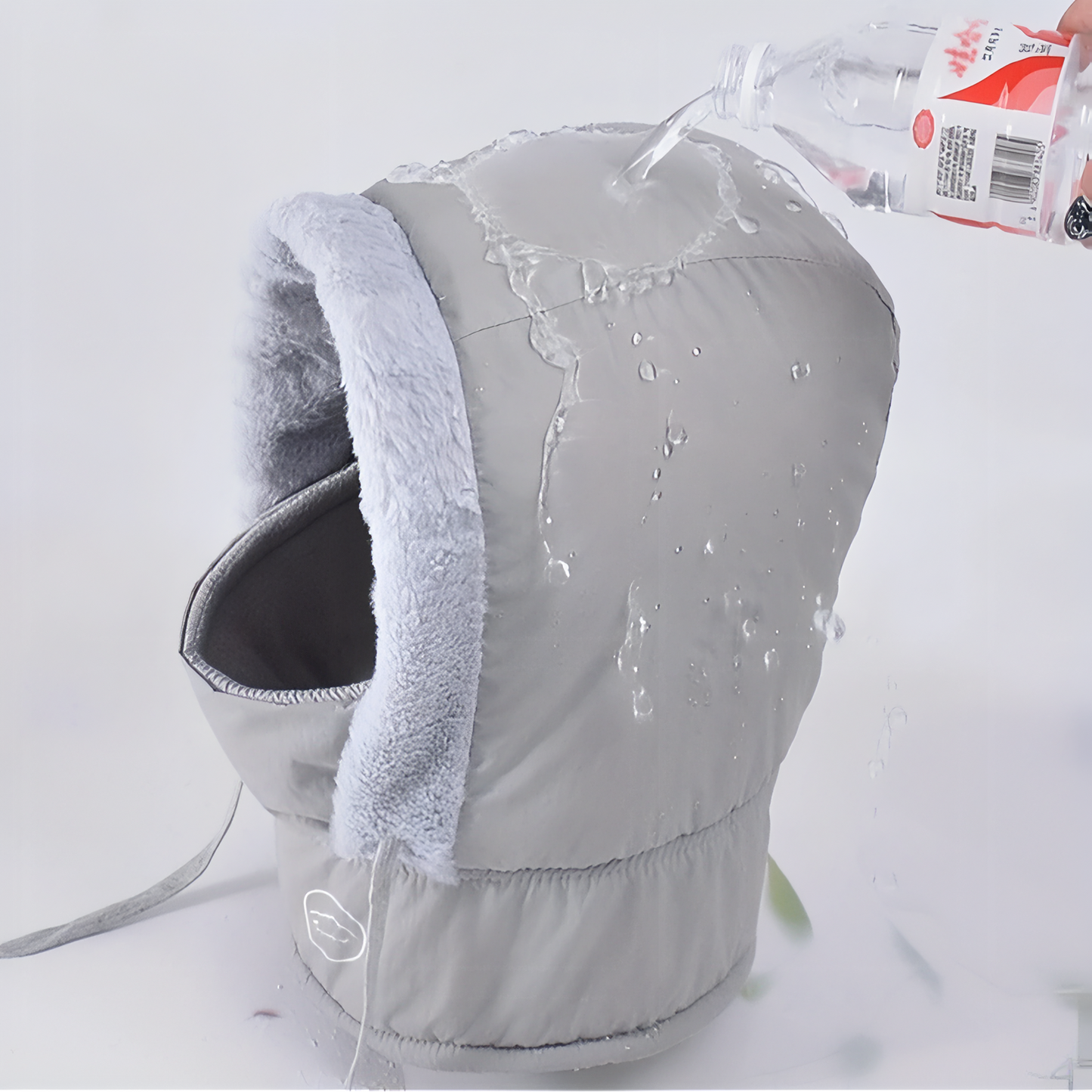 Cagoule Chaude Bataclava gros plan matière imperméable - Gris Clair - Beige - Noir Ébène - Bleu Marine - Marron - Gris Foncé - Rose Pâle - Blanc