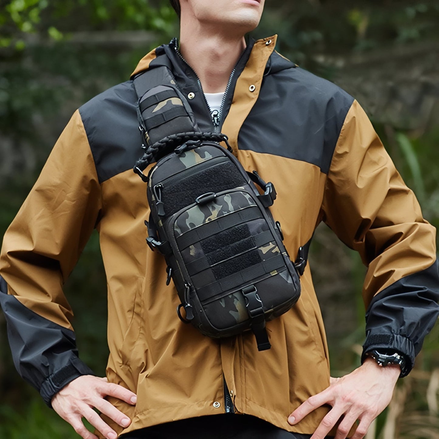 Sac Bandoulière Homme Pour Randonnée portée sur l'épaule - Beige Sable - Noir Camouflage - Noir