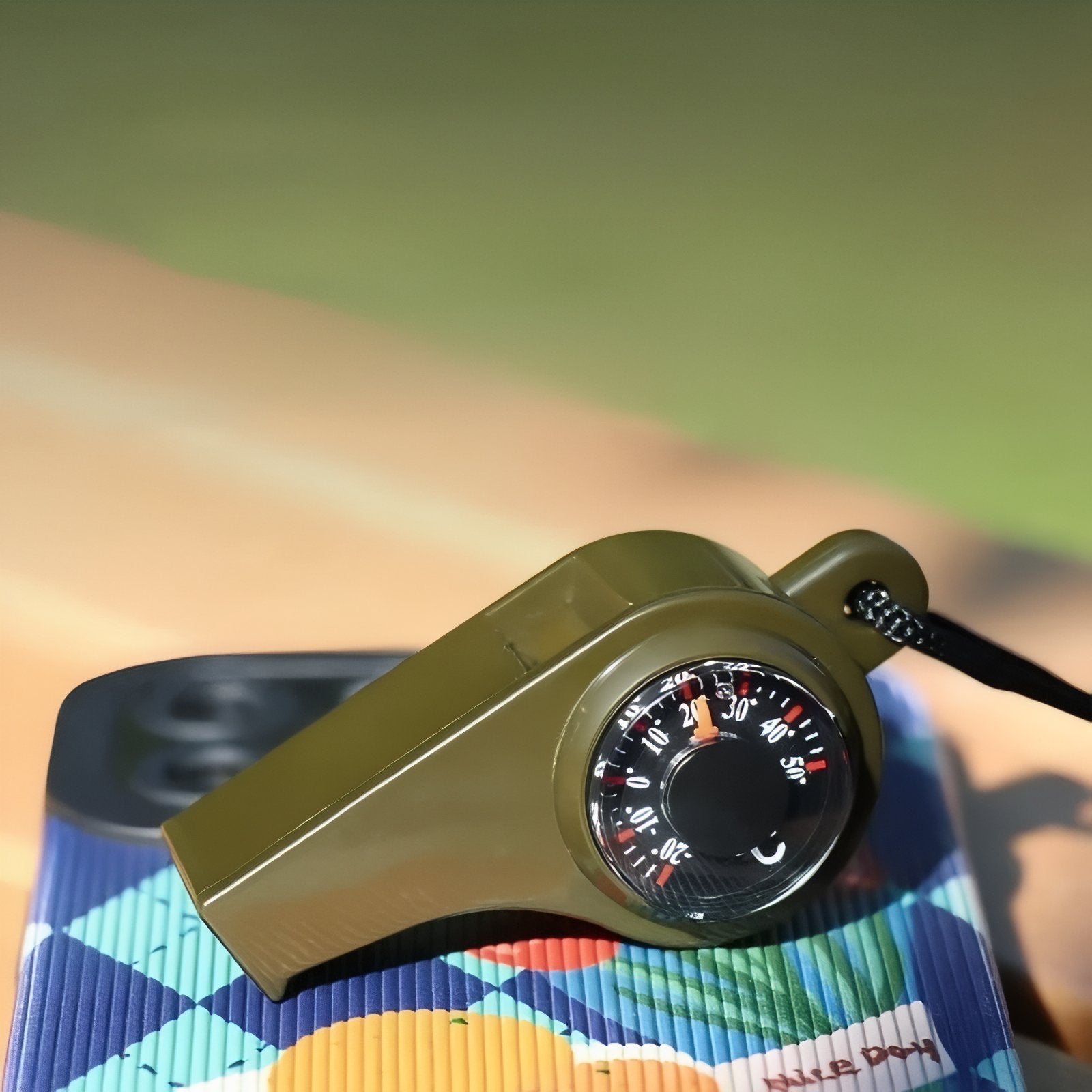 Sifflet Boussole gros plan boussole - Vert Militaire