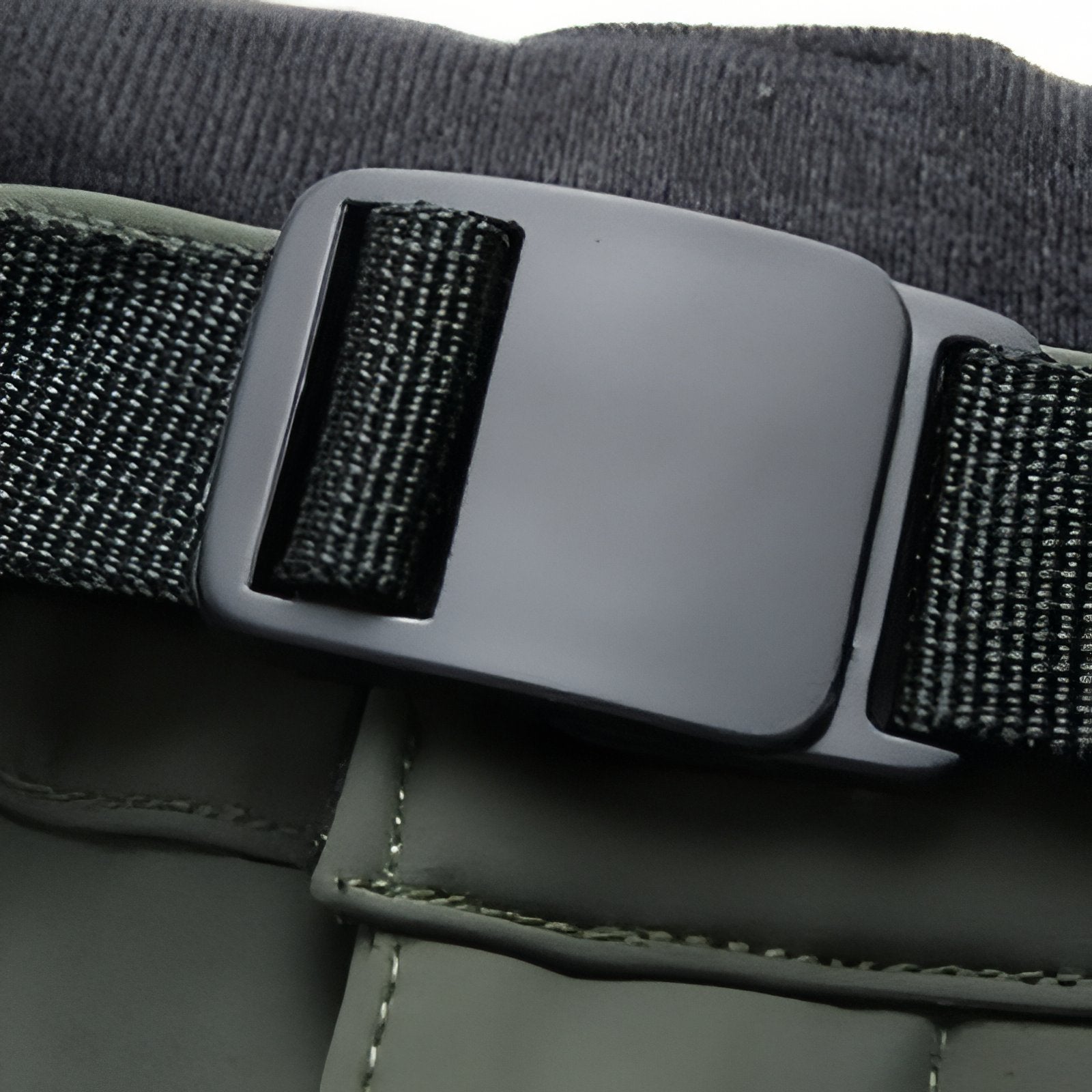 Pantalon Randonnée Femme Imperméable gros plan fermeture - Noir - Gris Anthracite - Vert Olive - Violet - Fuchsia