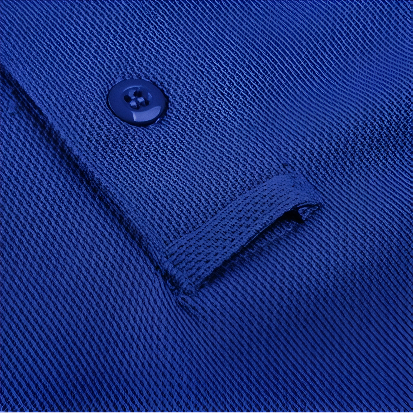 Tee-Shirt Randonnée Anti-Transpirant Homme gros plan bouton - Vert - Rose Poudré - Bleu Cobalt - Blanc - Noir Profond - Turquoise - Bleu Ciel - Bleu Clair - Gris Charbon - Bleu Marine
