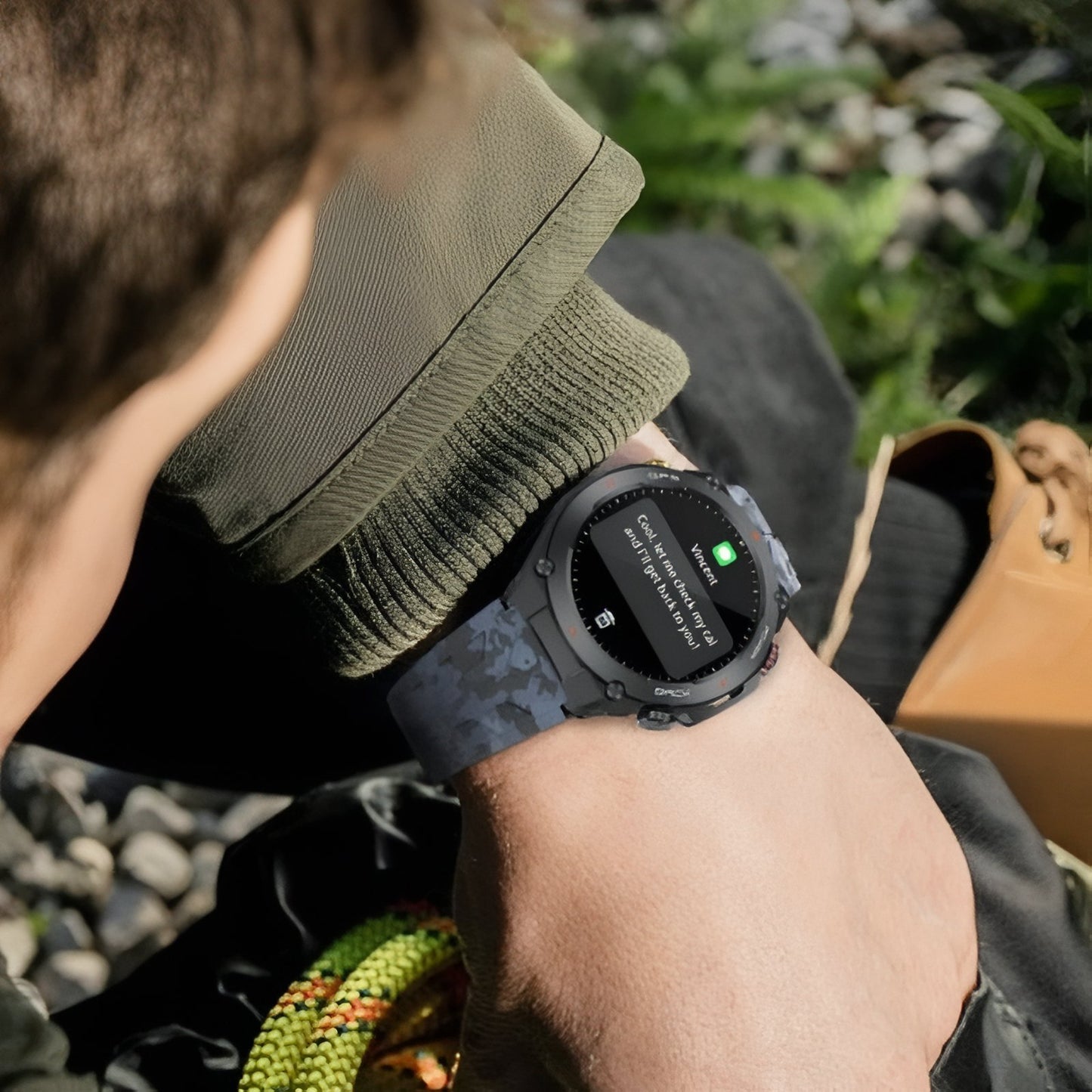 Montre GPS Pour Randonnée Pédestre portée au poignet - Noir - Camouflage