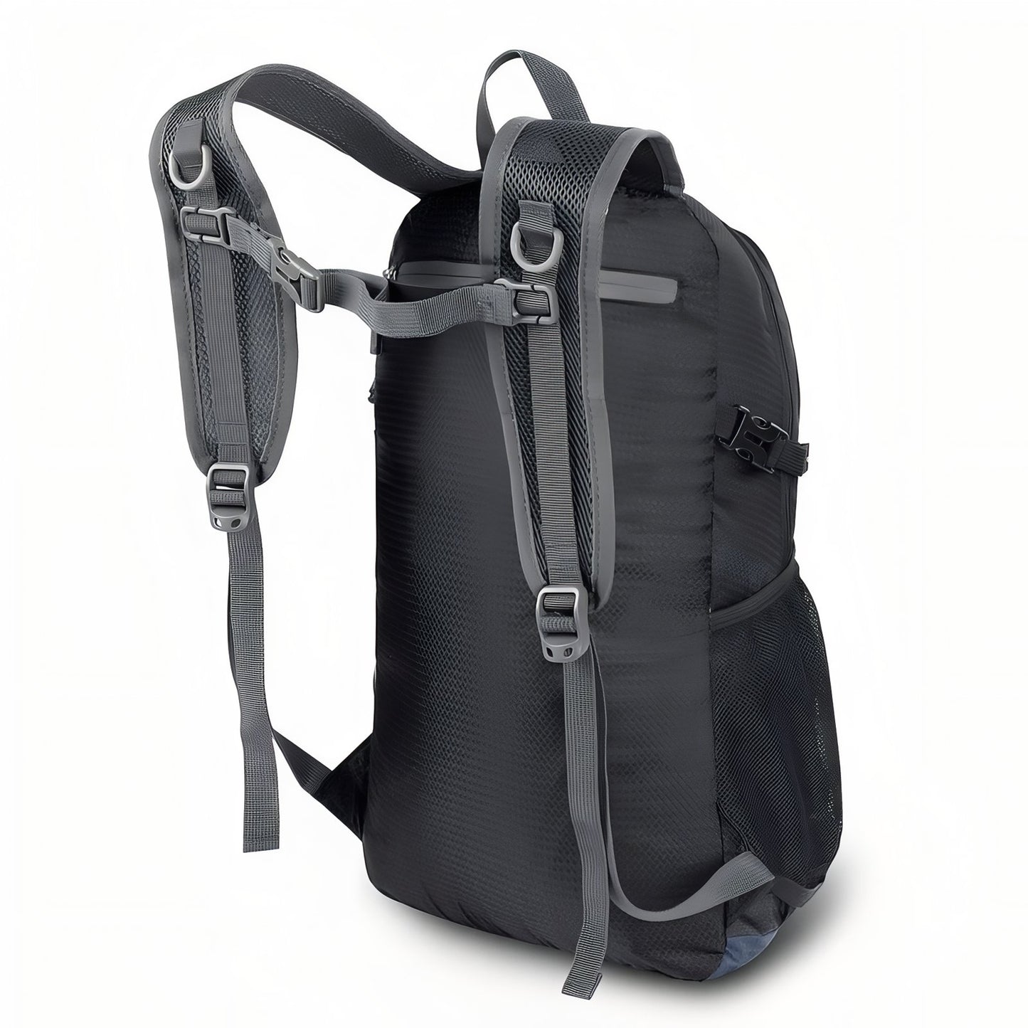 Sac à Dos Randonnée 30L Ultra Léger gros plan sangle - Bleu Marine et Noir - Bleu Marine et Gris Foncé - Vert Émeraude et Bleu Marine - Noir et Rouge
