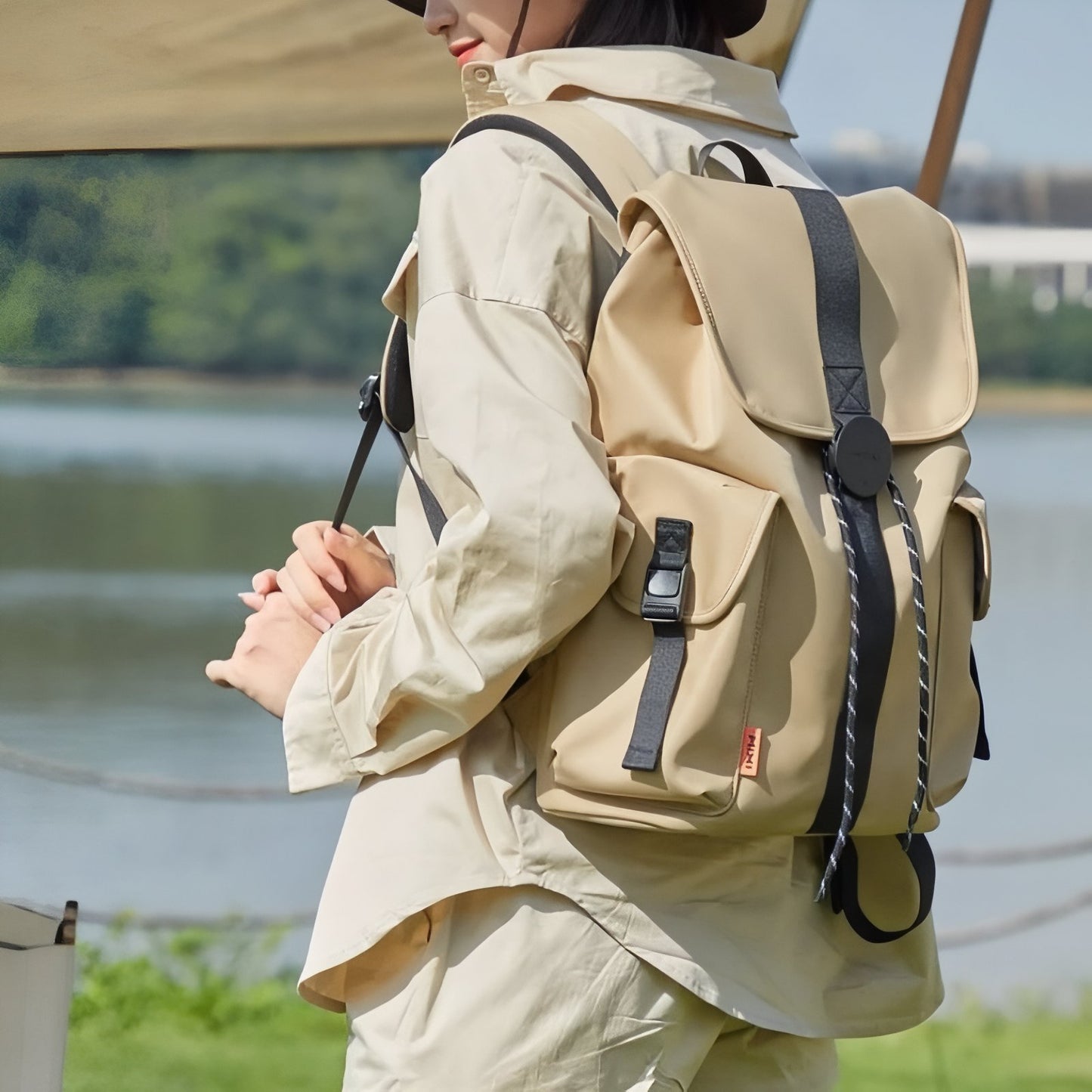 Sac à Dos Petite Randonnée Léger et Tendance portée à l'épaule - Blanc - Noir - Marron - Bleu