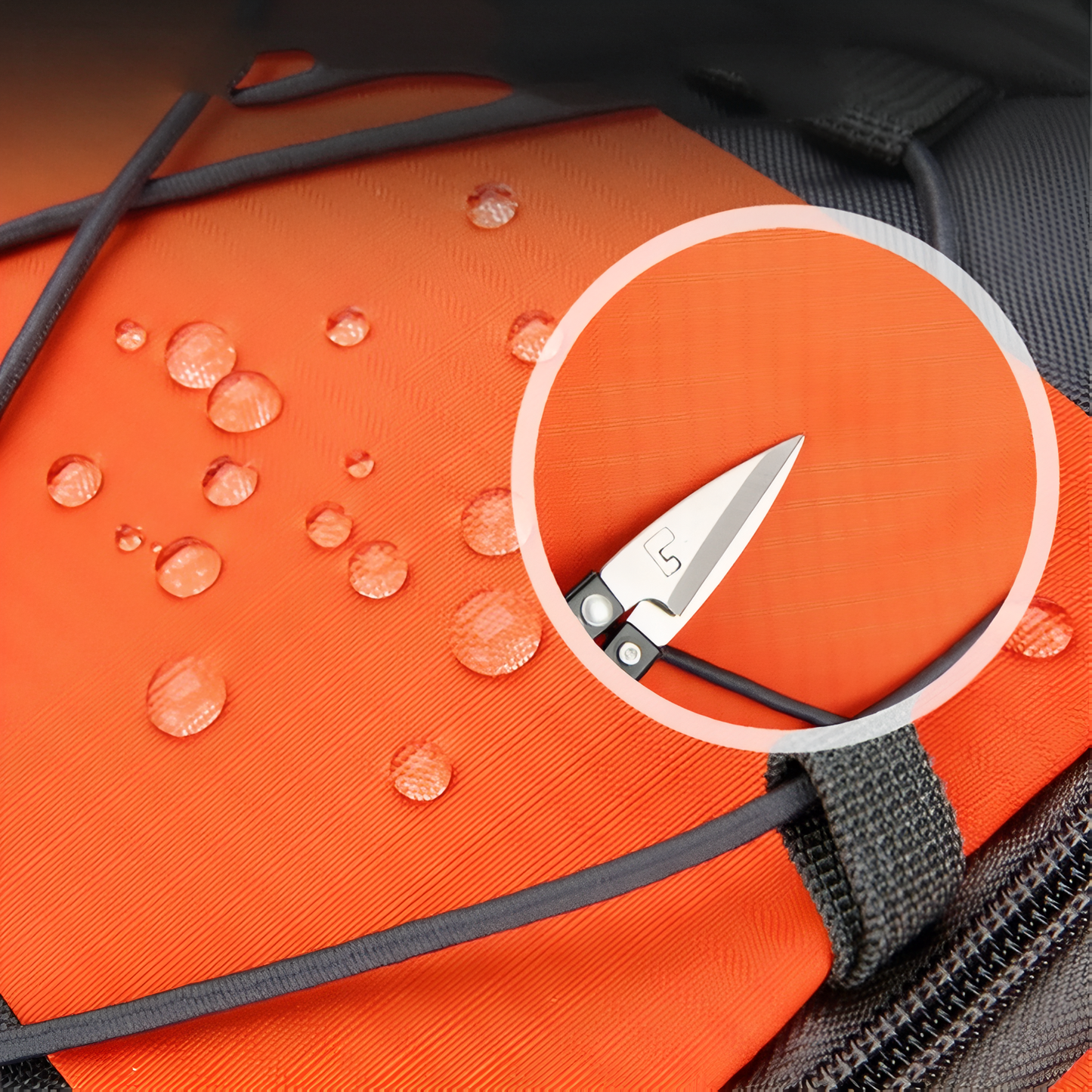 Sac à Dos Léger Pour Randonnée 30L gros plan matière imperméable - Orange et Gris - Vert Foncé et Gris - Gris Foncé et Bleu Marine - Bleu et Gris - Rouge et Gris - Noir Charbon