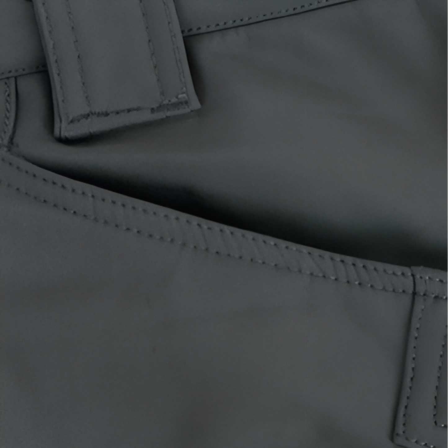 Pantalon Multi Poches Randonnée Homme gros plan détail couture - Vert Olive - Gris Foncé - Noir Profond - Beige Sable