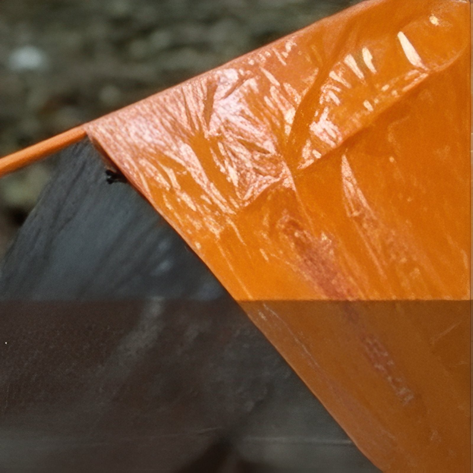 Tente Bivouac Survie gros plan partie supérieure - Orange et Argent - Vert Olive