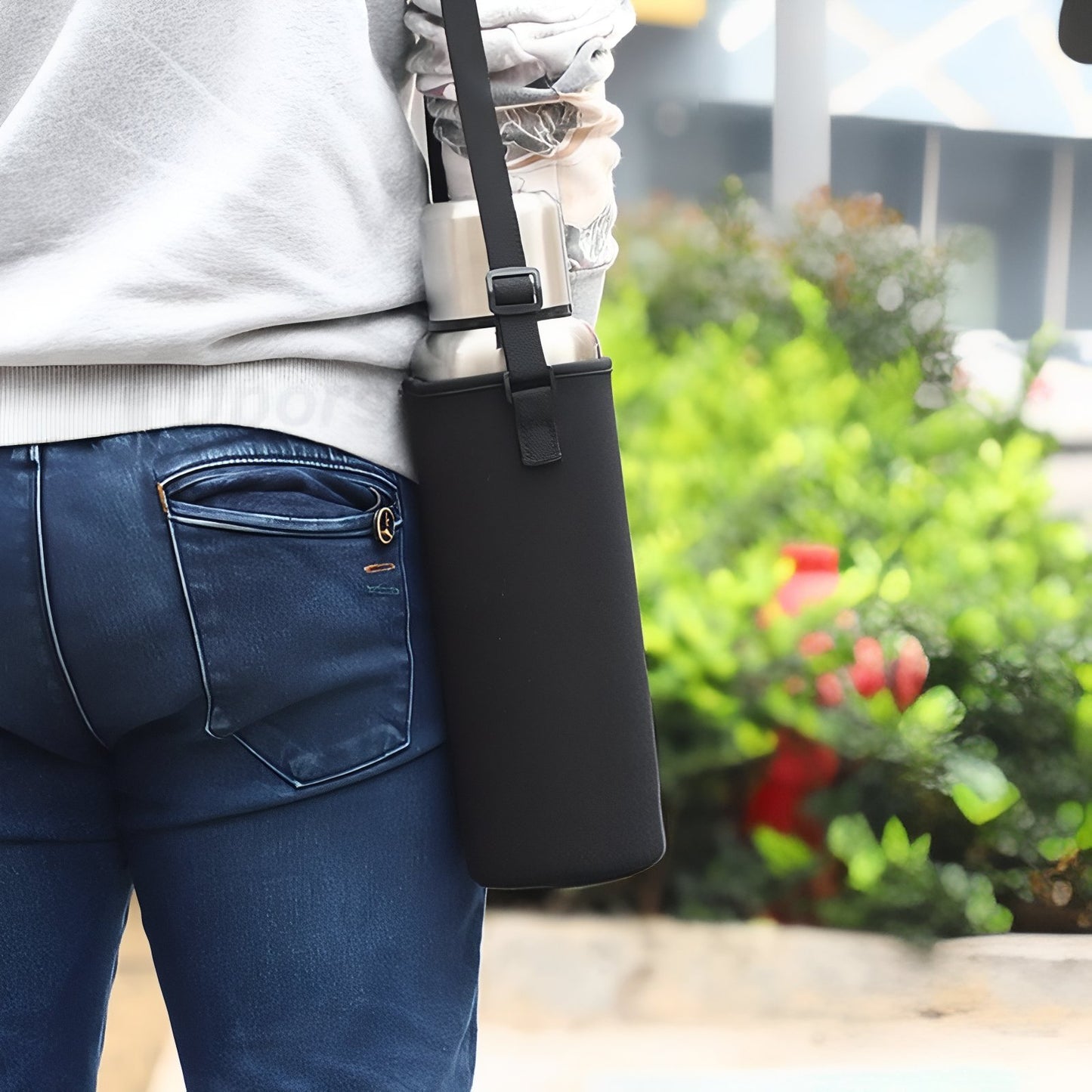 Gourde Isotherme Grande Contenance portée à la main - Gris - Gris avec Sac - Noir - Noir avec Sac - Rouge - Rouge avec Sac
