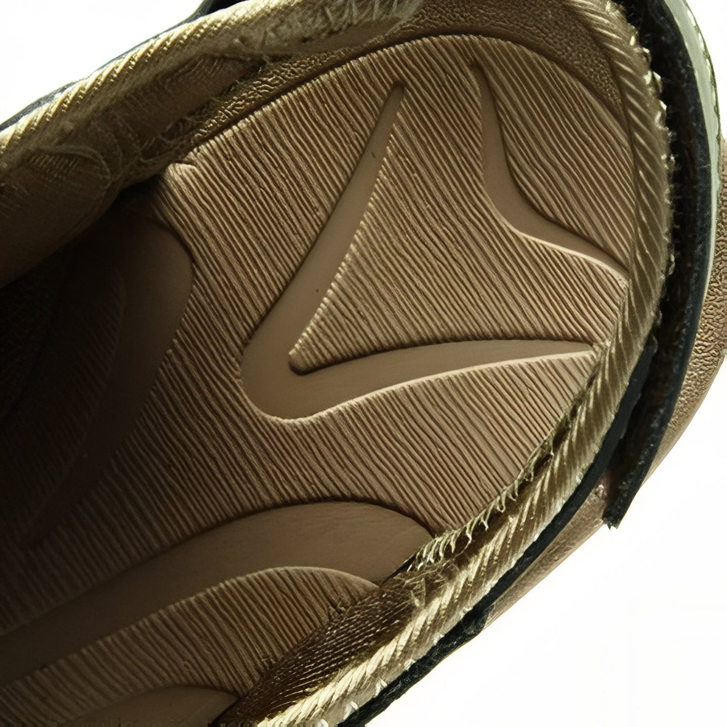 Sandales Randonnée Cuir Homme gros plan semelle intérieure - Marron Clair - Marron Foncé et Beige - Vert Olive et Beige - Marron et Beige - Noir et Beige - Vert Foncé et Beige