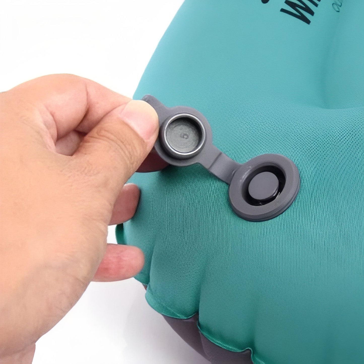 Coussin Camping Gonflable gros plan valve de gonflage - Turquoise et Noir