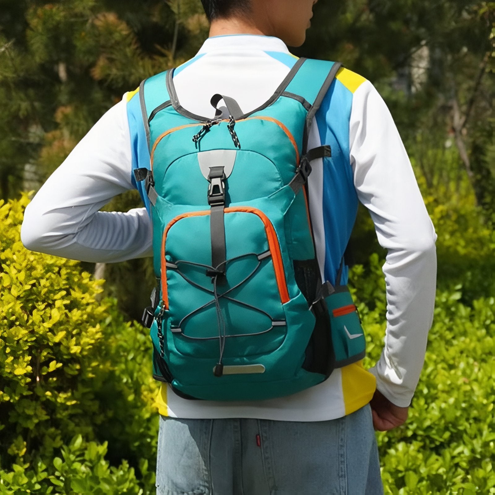 Sac à Dos Randonnée Avec Trou Pour Poche À Eau portée sur le dos - Turquoise et Orange - Bleu Marine et Rouge - Noir et Bleu