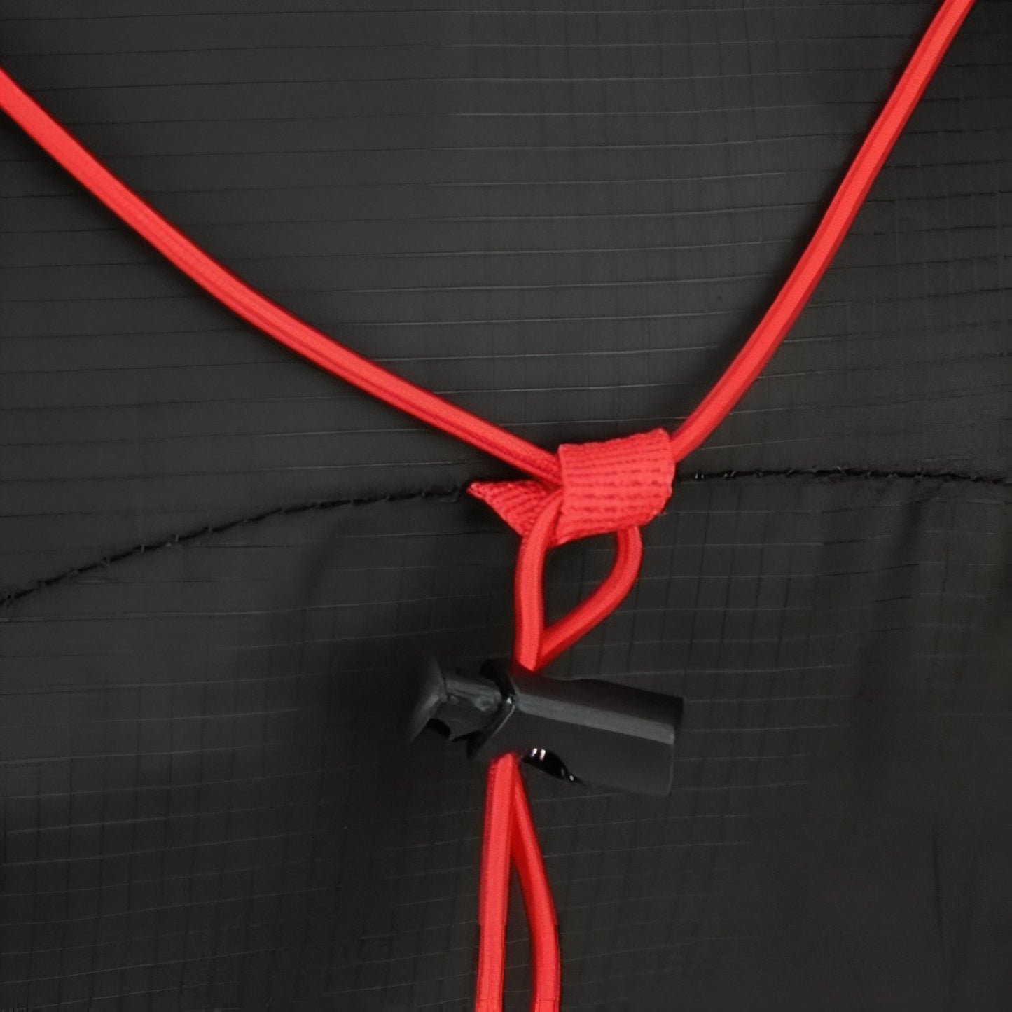 Sac à Dos Pliable Randonnée 20L gros plan cordon de serrage - Noir et Rouge - Bleu Marine et Orange - Gris et Bleu