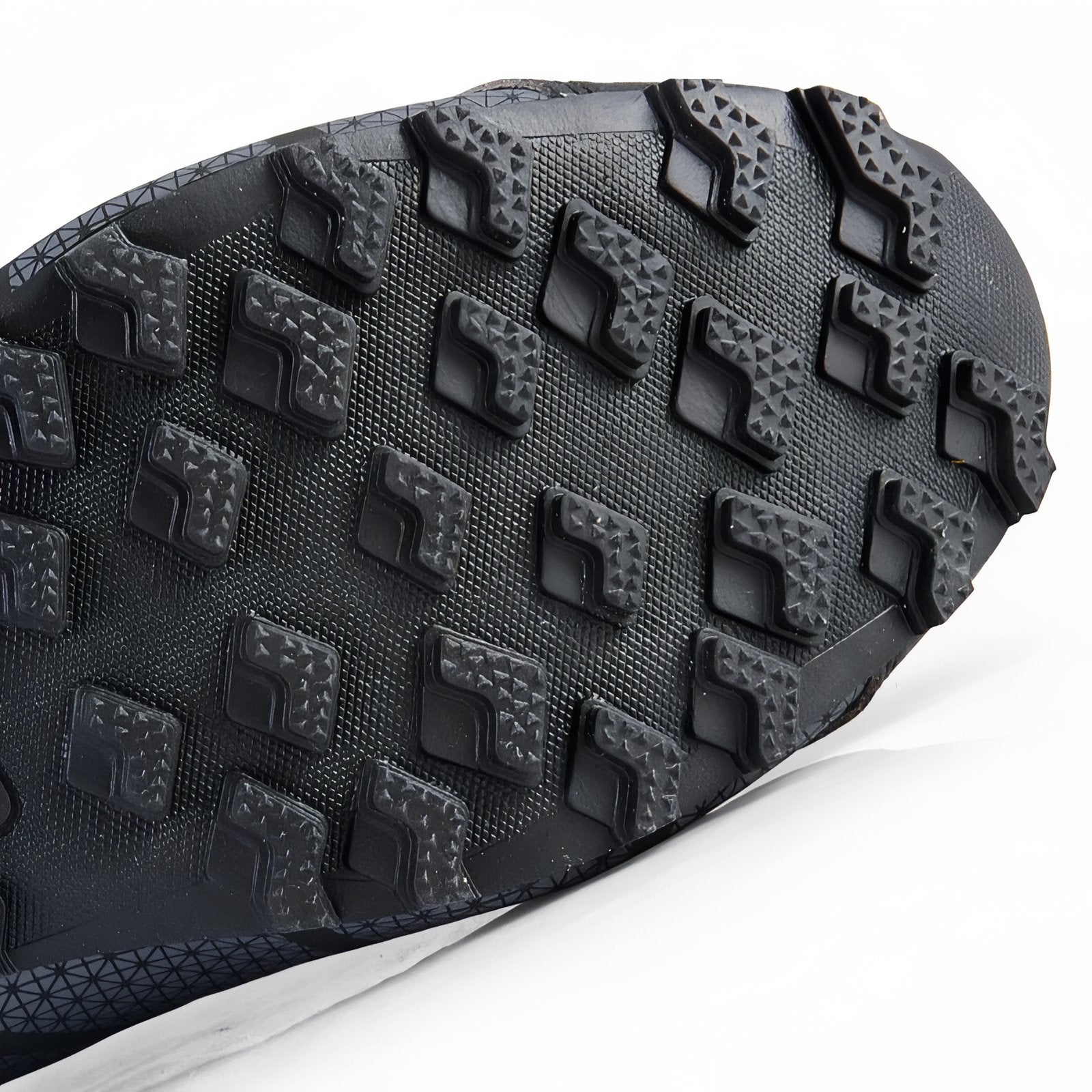 Baskets de Randonnée Imperméables gros plan semelle - Noir - Noir et Rouge - Noir et Bleu