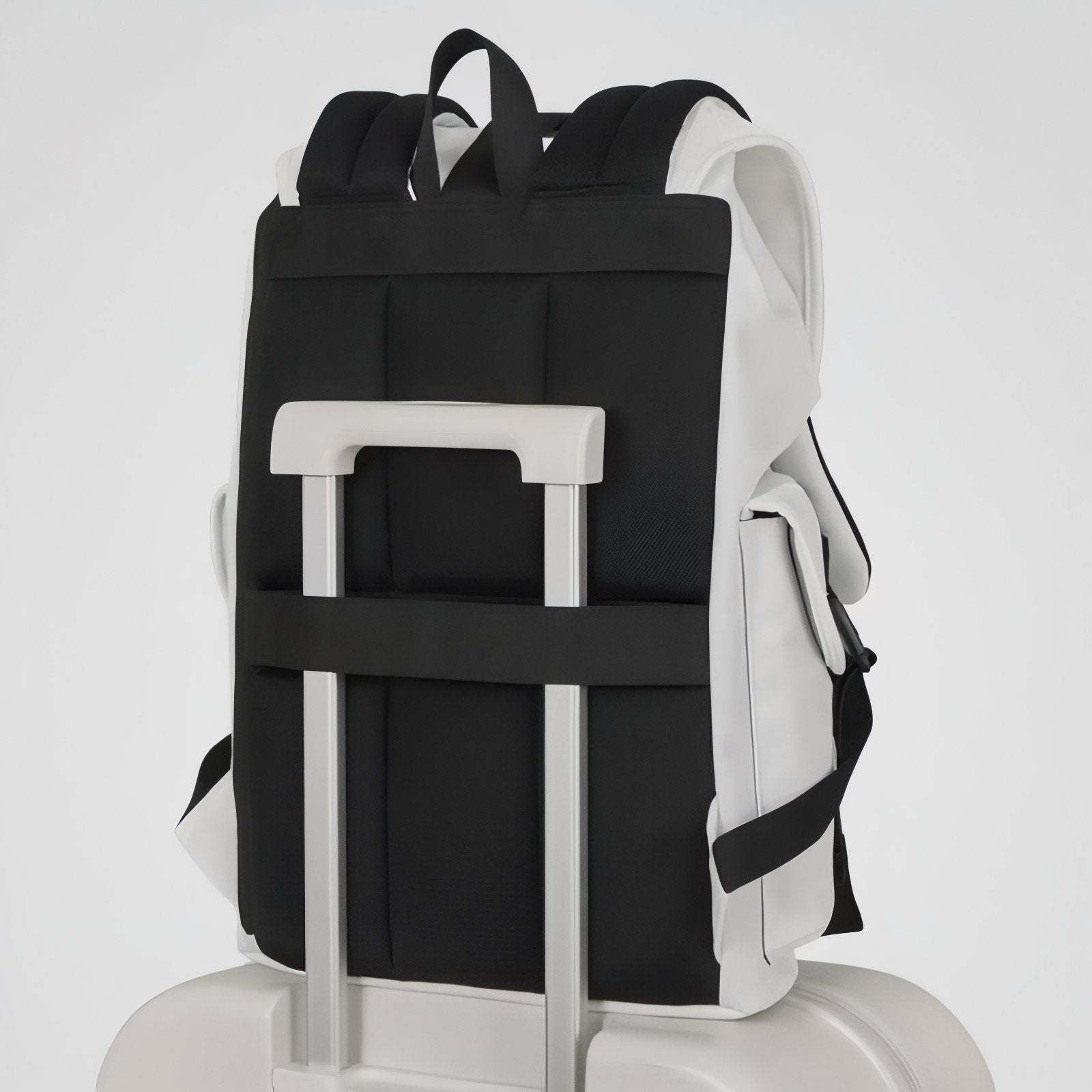 Sac à Dos Petite Randonnée Léger et Tendance portée sur valise - Blanc - Noir - Marron - Bleu