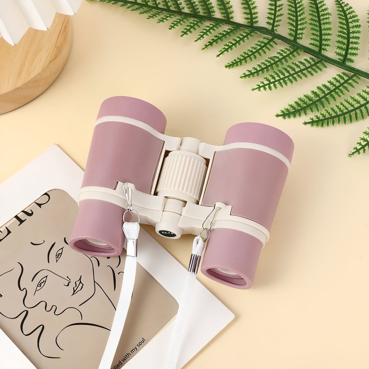Jumelles Randonnée Enfant gros plan jumelles - Rose Pâle - Vert Olive - Jaune Moutarde - Beige