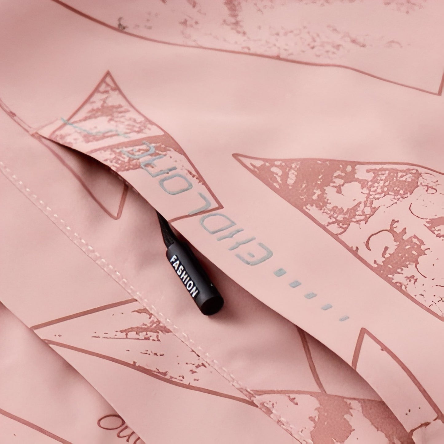 Veste Imperméable Randonnée Femme gros plan fermeture zippée - Rose 1 - Violet 1 - Vert Femme - Violet 2 - Rose 2 - Noir - Blanc