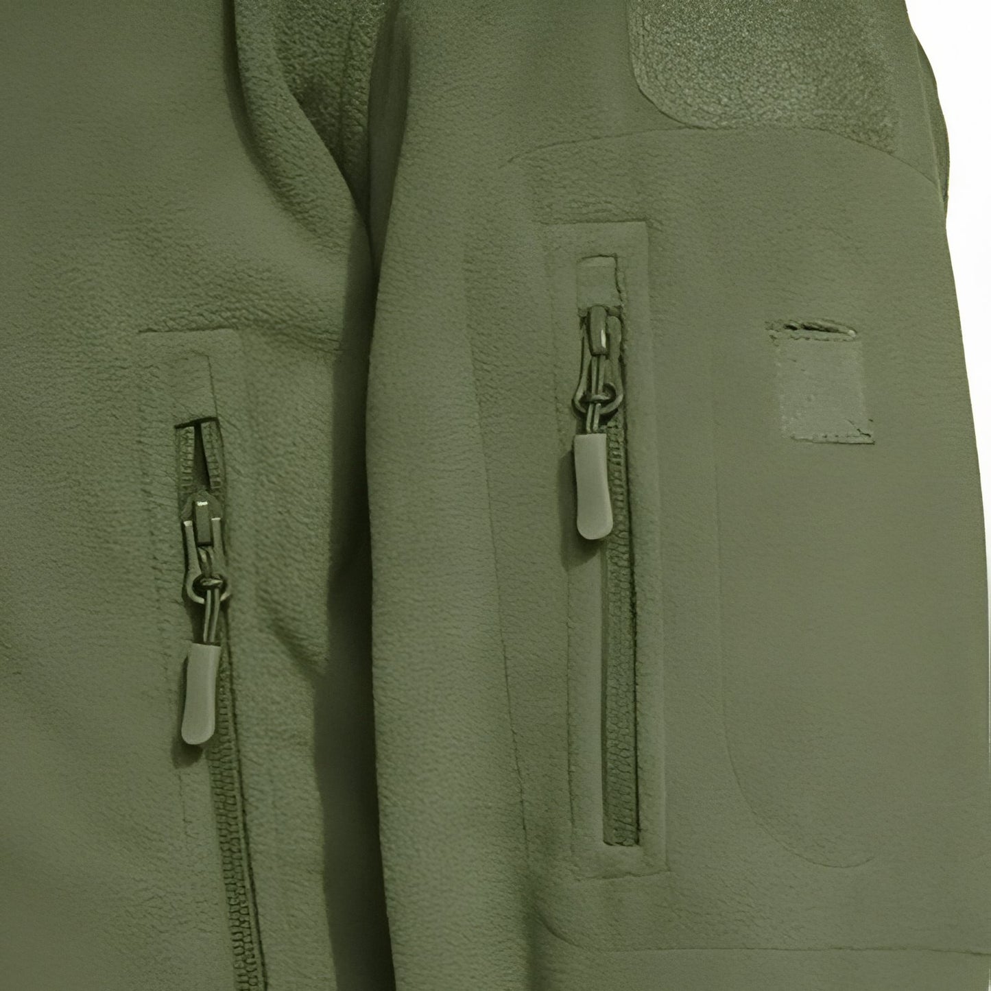 Veste Polaire Randonnée Homme gros plan fermeture zippée - Vert Olive - Gris - Bleu Marine - Noir