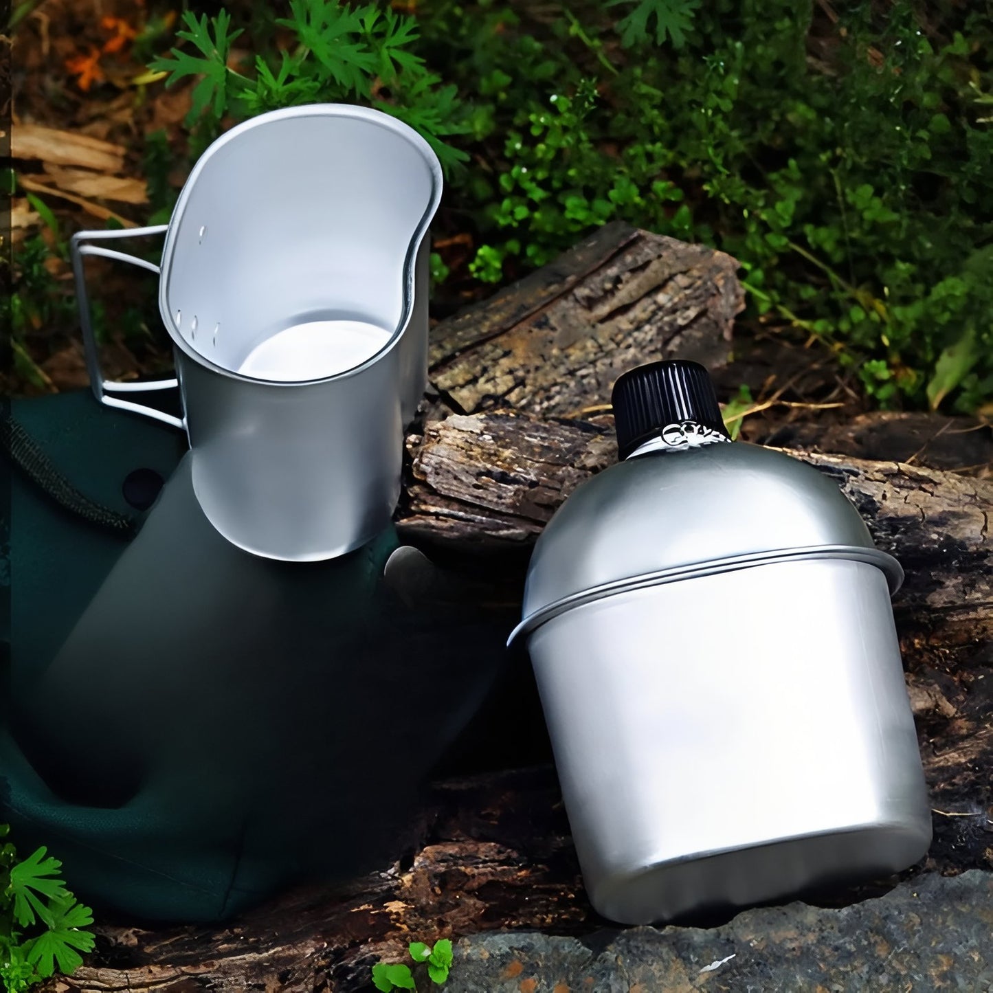 Kit Gourde Randonnée Aluminium deux articles en extérieur - Gourde + Tasse + Housse