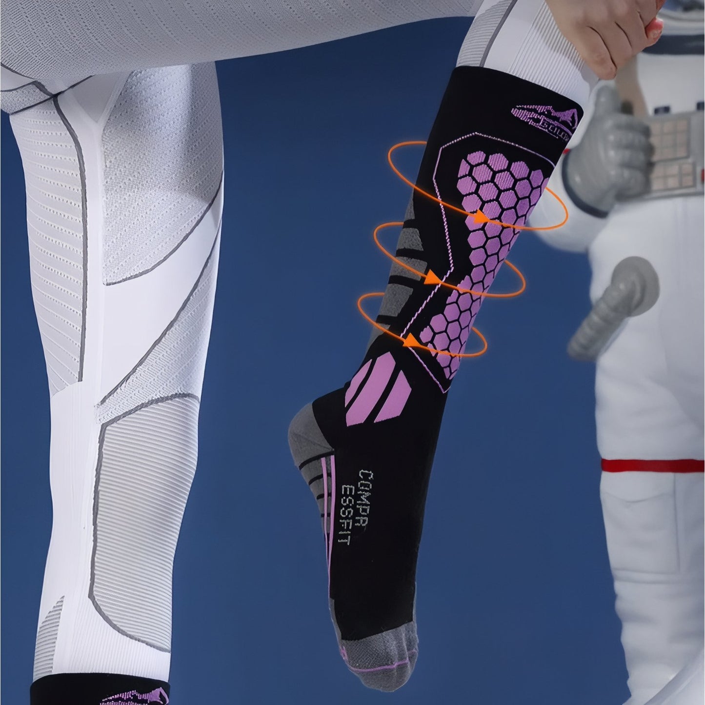 Chaussette Haute Randonnée gros plan sur chaussette - Blanc - Noir et Gris - Noir et Lavande