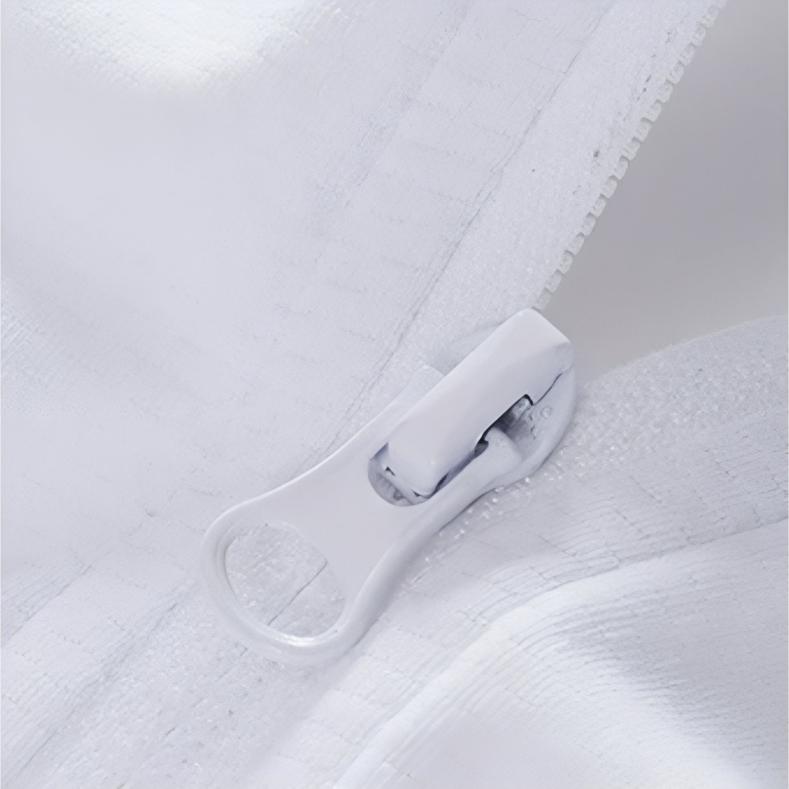 Veste Capuche Légère Randonnée Femme UPF 50+ gros plan fermeture zippée - Rose - Bleu Pâle - Violet - Gris - Blanc