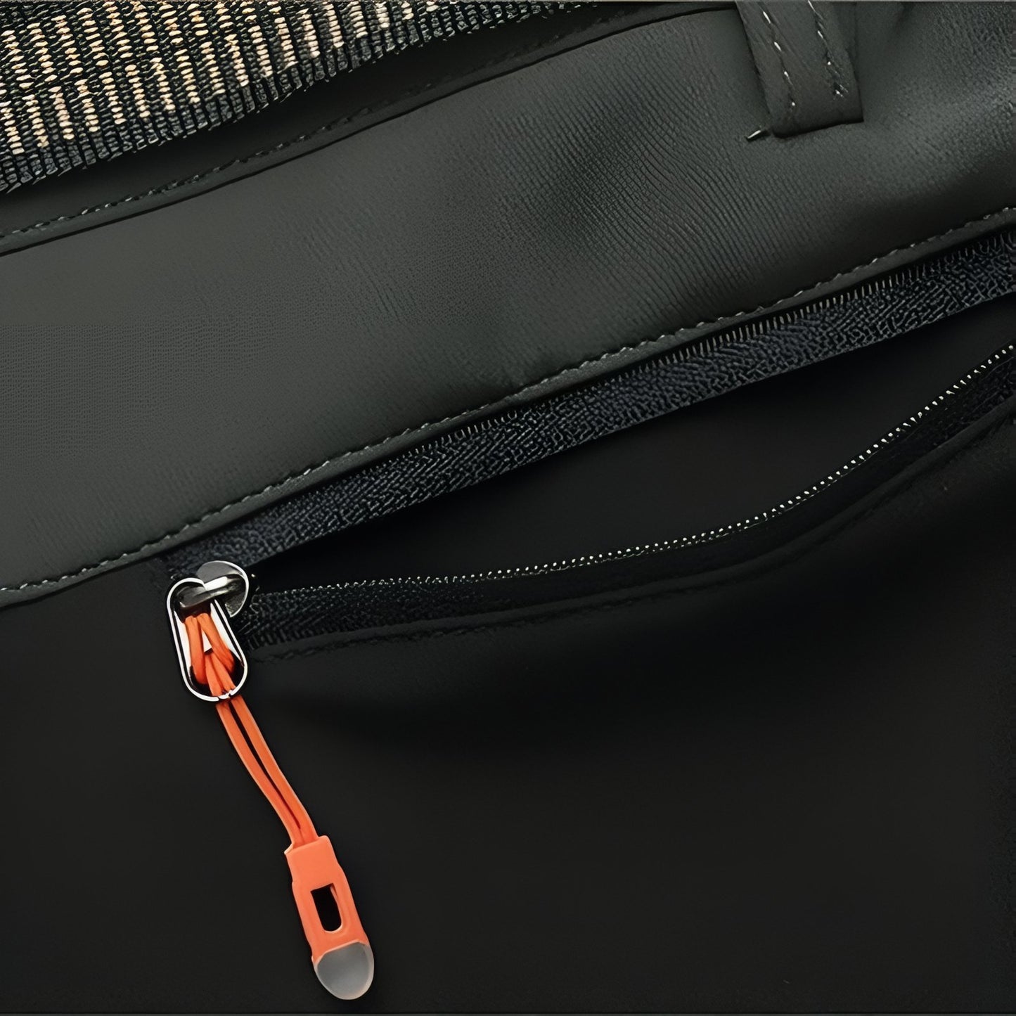 Pantalon Randonnée Déperlant Homme gros plan fermeture zippée - Vert Foncé et Noir - Gris Foncé et Orange - Noir et Orange