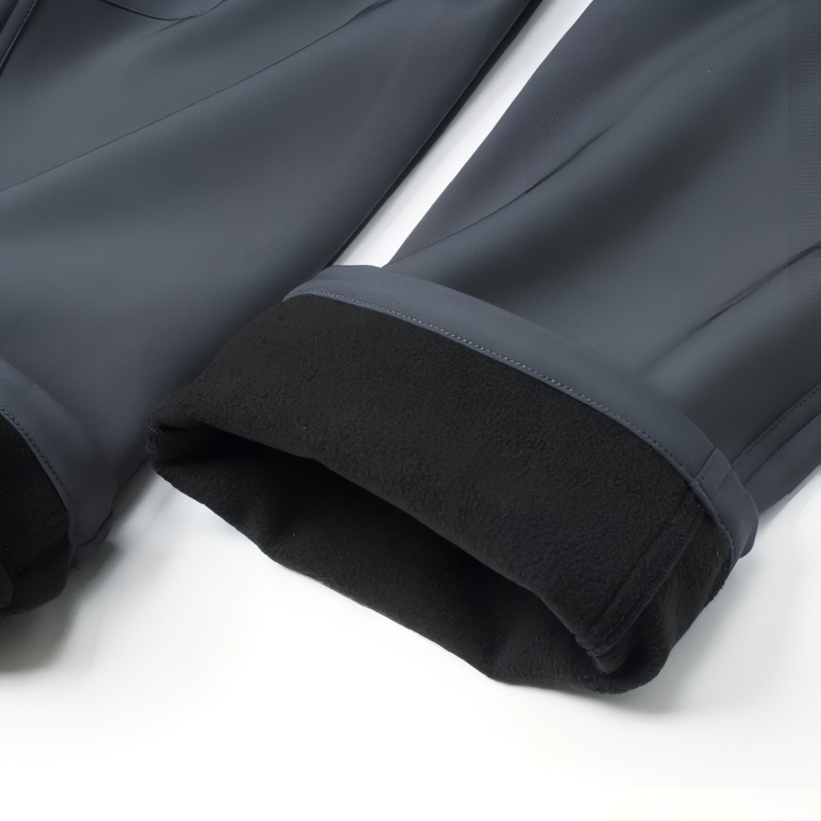 Pantalon Randonnée Doublé Polaire Homme détail de la doublure - Vert Foncé - Noir Profond - Gris Anthracite