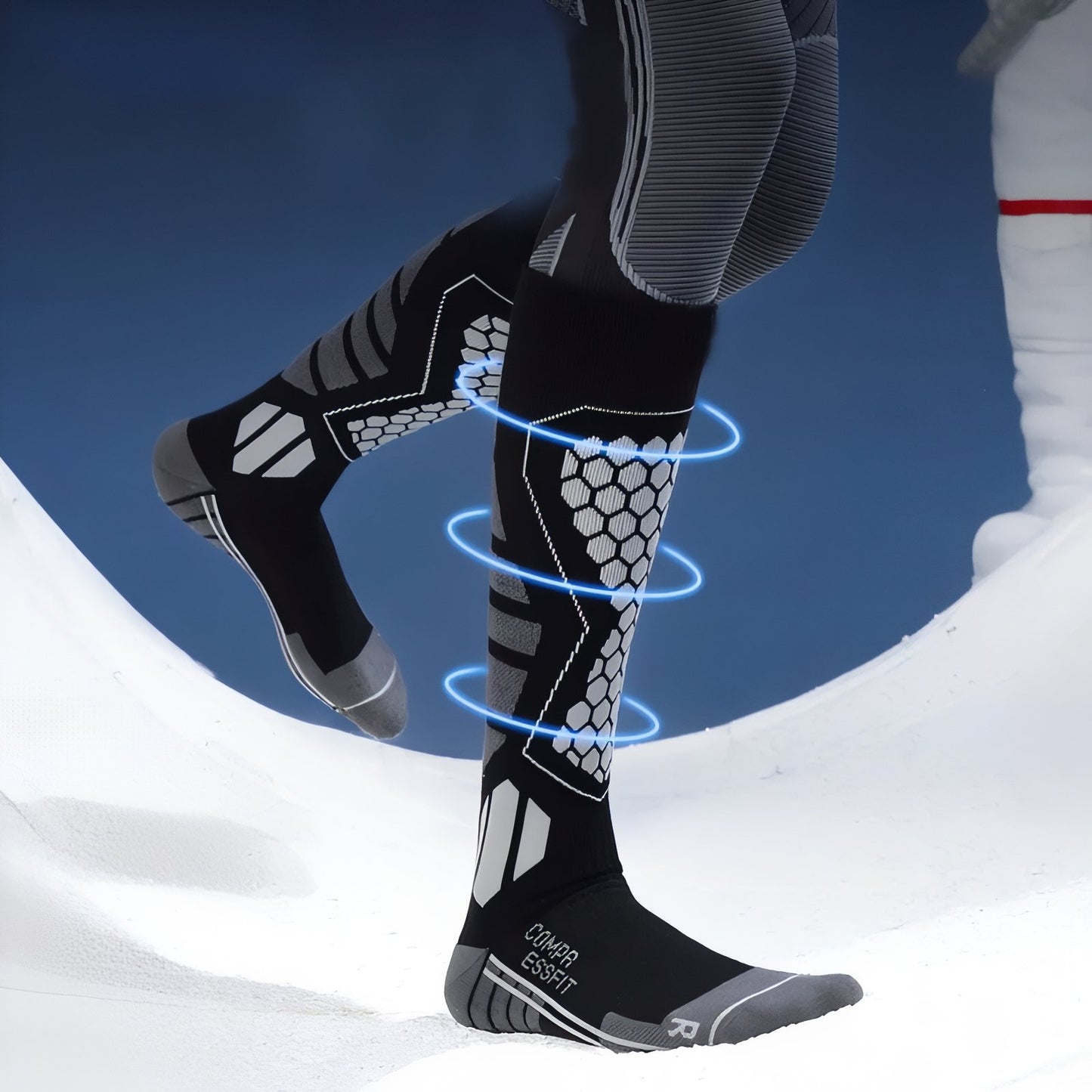 Chaussette Haute Randonnée portée sur un pied - Blanc - Noir et Gris - Noir et Lavande