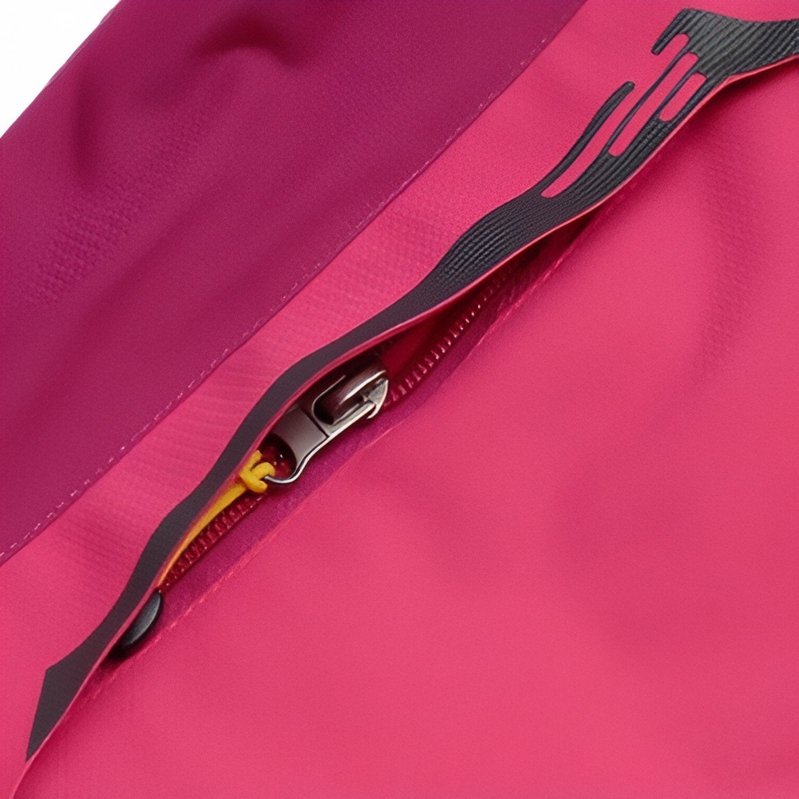 Veste Randonnée Femme Imperméable Et Respirante gros plan fermeture zippée - Rose Fuchsia - Rouge - Noir - Violet - Vert