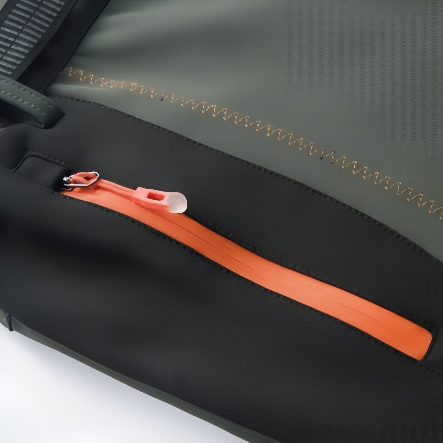 Pantalon Randonnée Déperlant Homme gros plan fermeture zippée - Vert Foncé et Noir - Gris Foncé et Orange - Noir et Orange