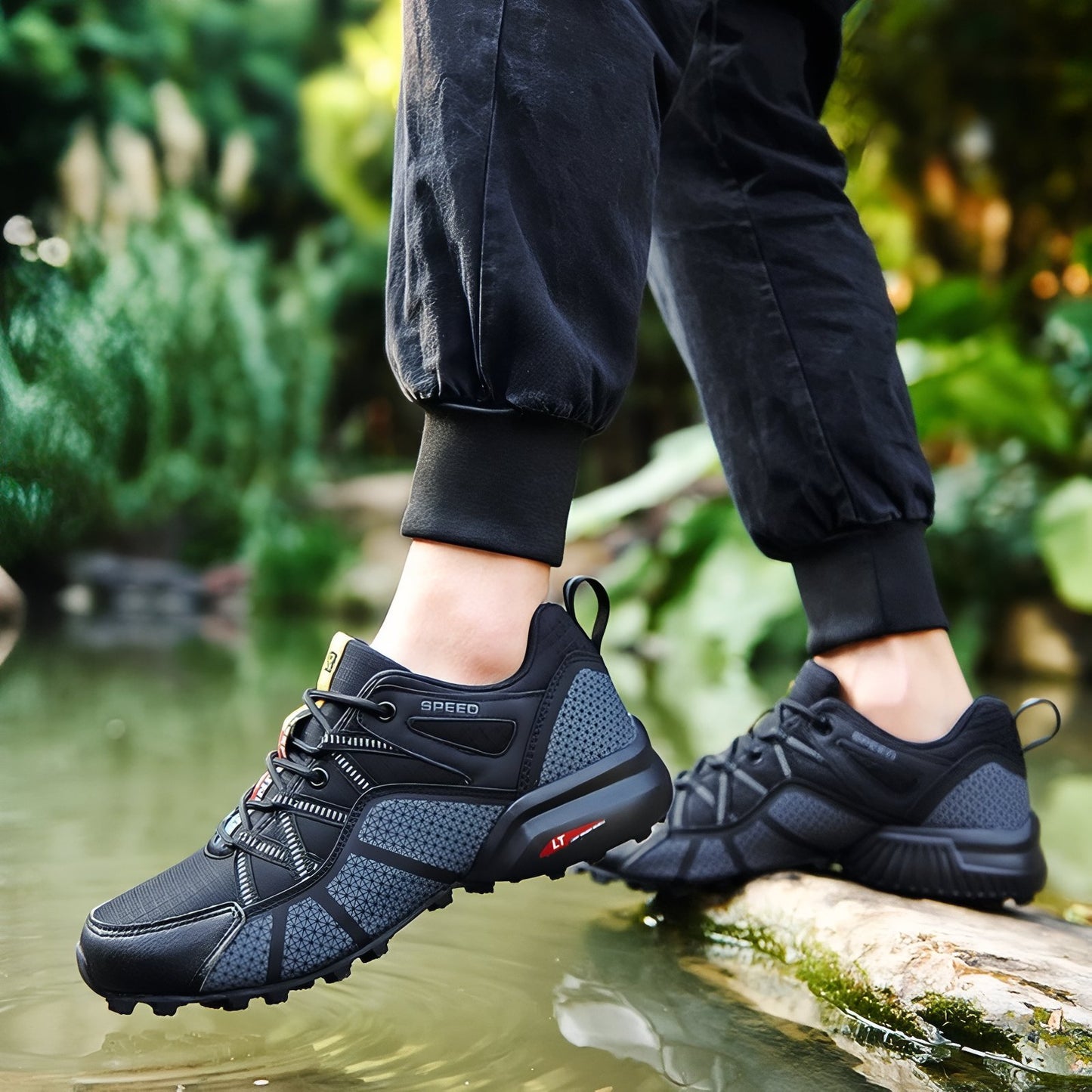 Baskets de Randonnée Imperméables portée dans l'eau - Noir - Noir et Rouge - Noir et Bleu