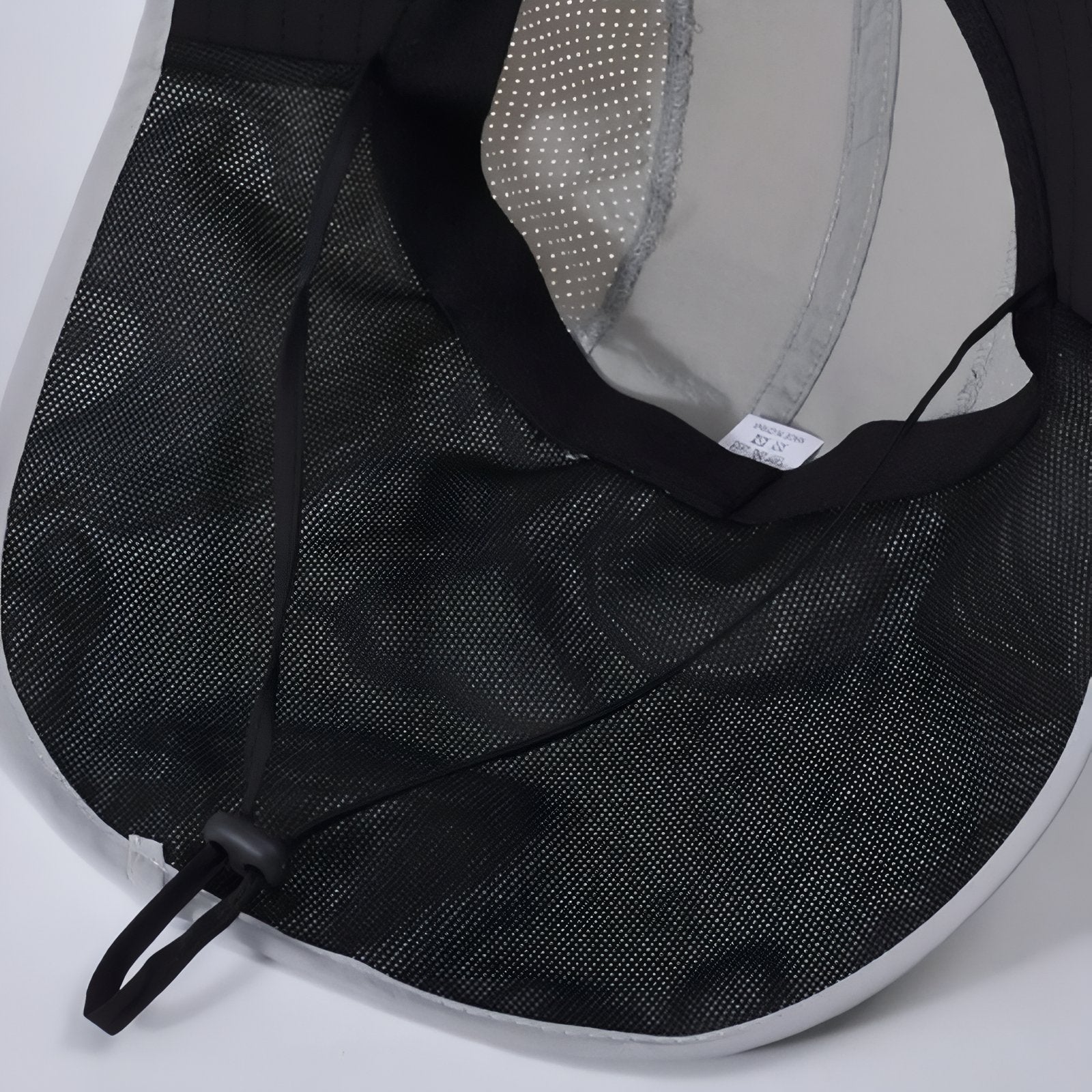 Chapeau Léger Randonnée Protection Nuque gros plan matière filet - Vert Sauge - Taupe - Gris Clair - Bleu - Noir - Beige