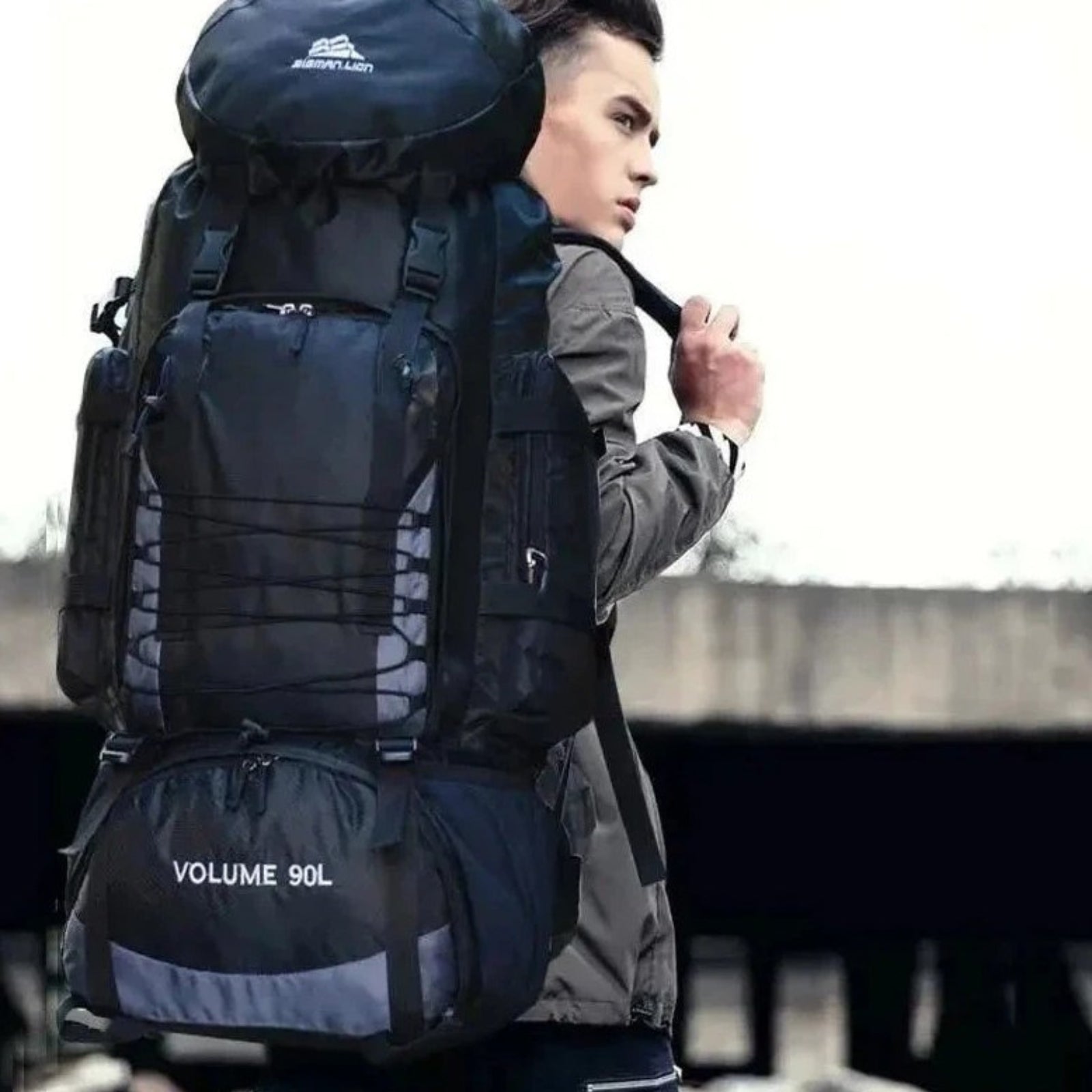 Sac de Randonnée Homme 90 Litres portée sur le dos - Vert - Bleu Marine - Noir - Bleu Ciel