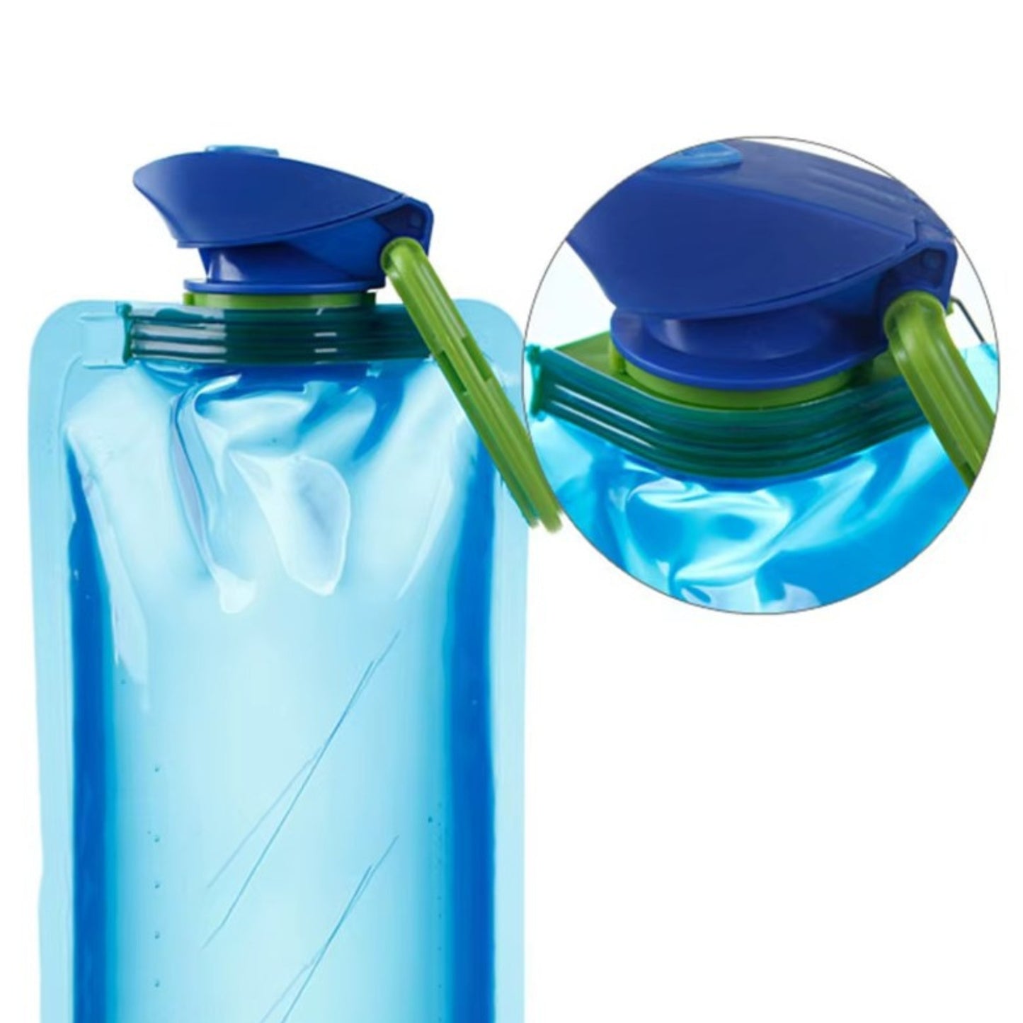 Gourde Pliante 700ml gros plan bouchon ouvert - Bleu Ciel - Noir - Blanc