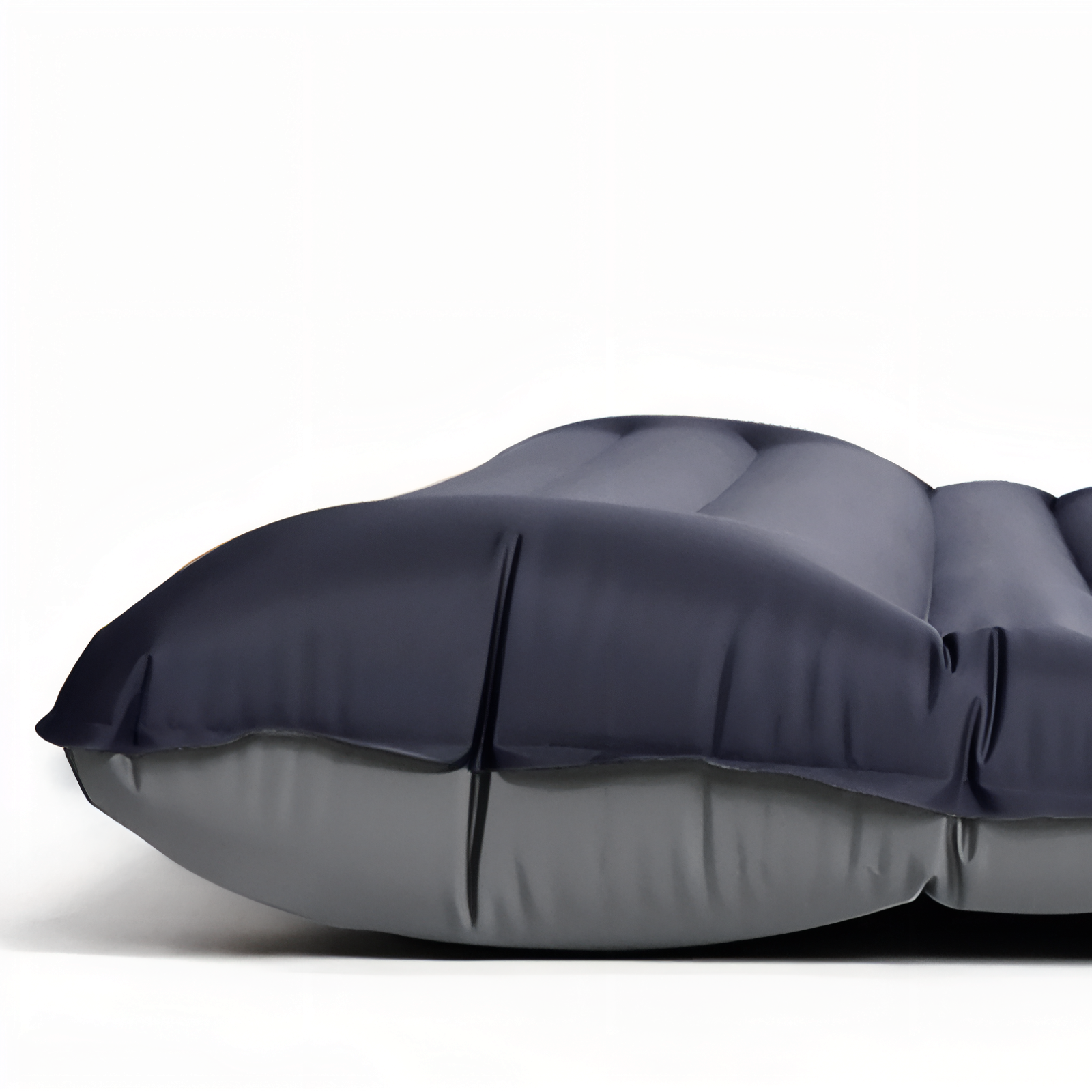 Matelas Camping Gonflable Confortable gros plan produit - Noir - Vert Foncé - Marron
