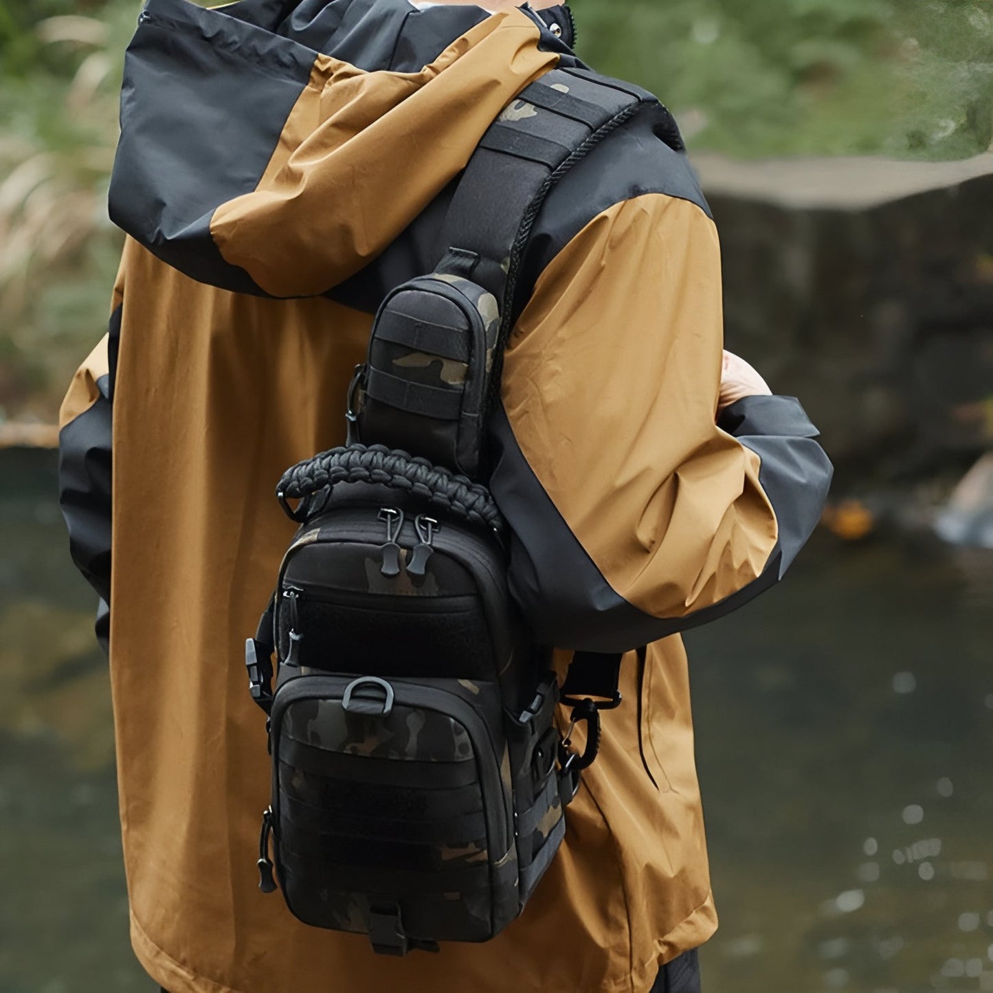 Sac Bandoulière Homme Pour Randonnée portée sur l'épaule - Beige Sable - Noir Camouflage - Noir