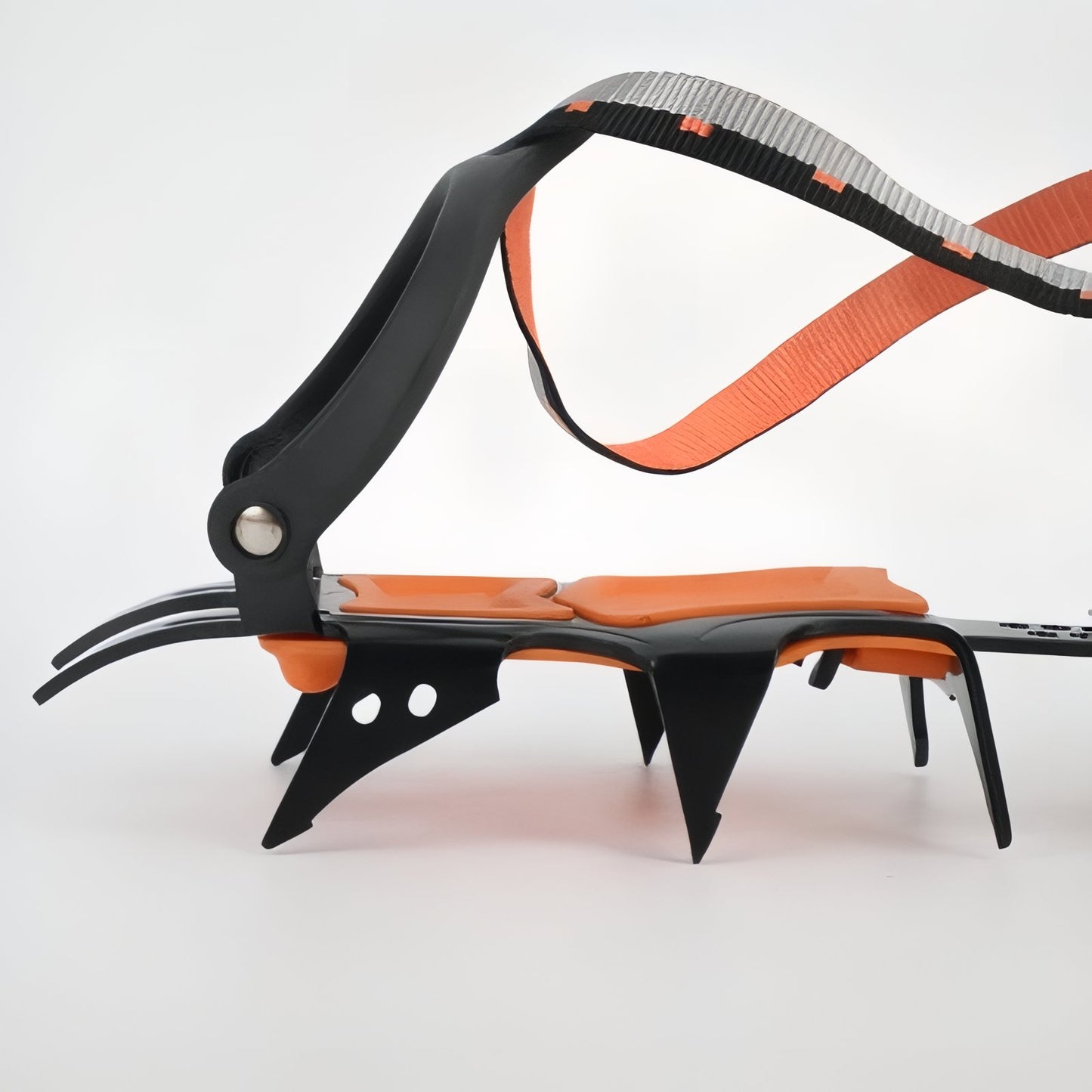 Crampons À Neige Randonnée gros plan partie - Orange