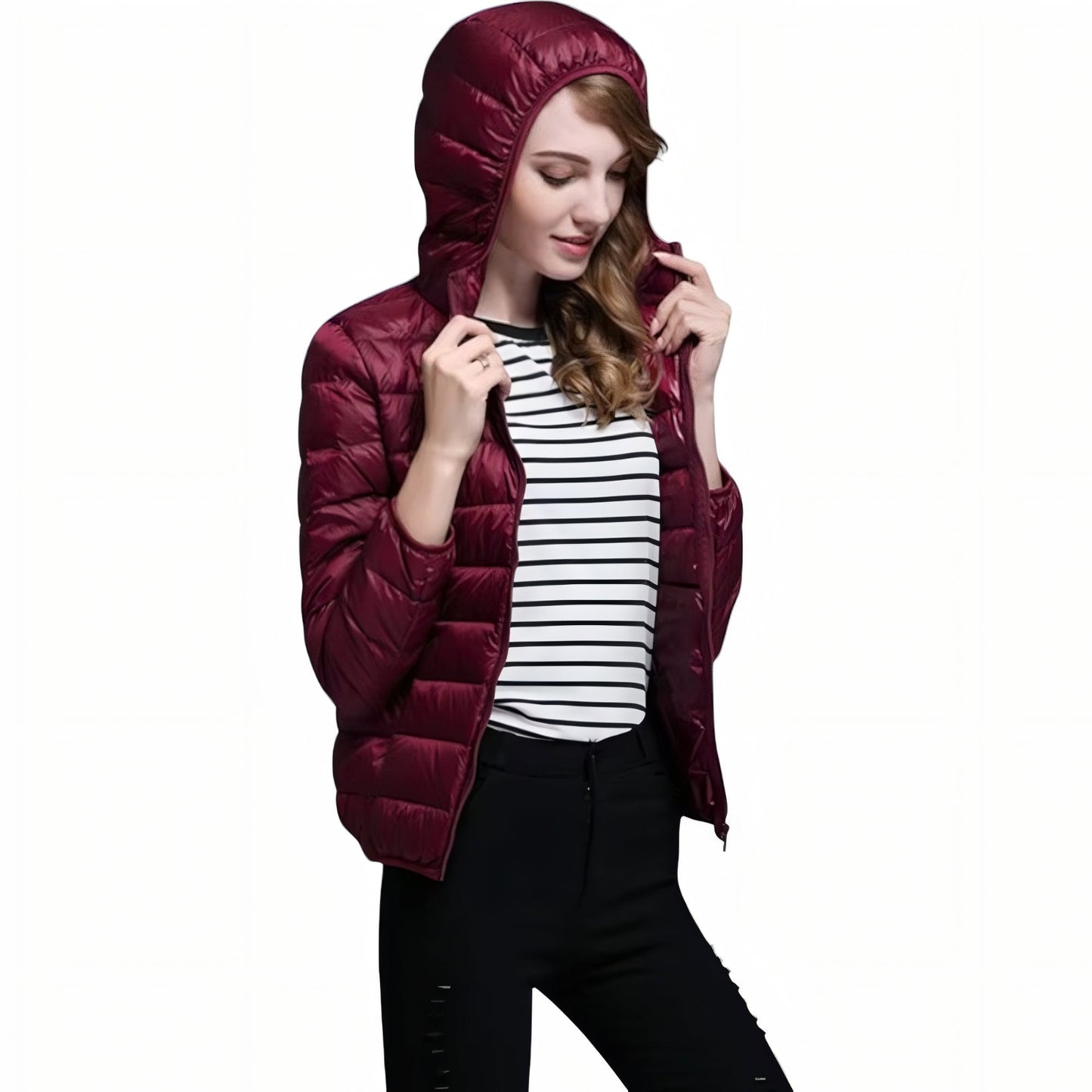 Doudoune Randonnée Compressible Femme portée avec capuche - Rose Poudré - Bleu Marine - Bleu Marine (sans capuche) - Orange - Beige - Beige (sans capuche) - Vert Menthe - Vert Menthe (sans capuche) - Rose - Bleu - Violet - Violet (sans capuche) - Rouge - Rouge (sans capuche) - Noir - Noir (sans capuche) - Bordeaux - Bordeaux (sans capuche)