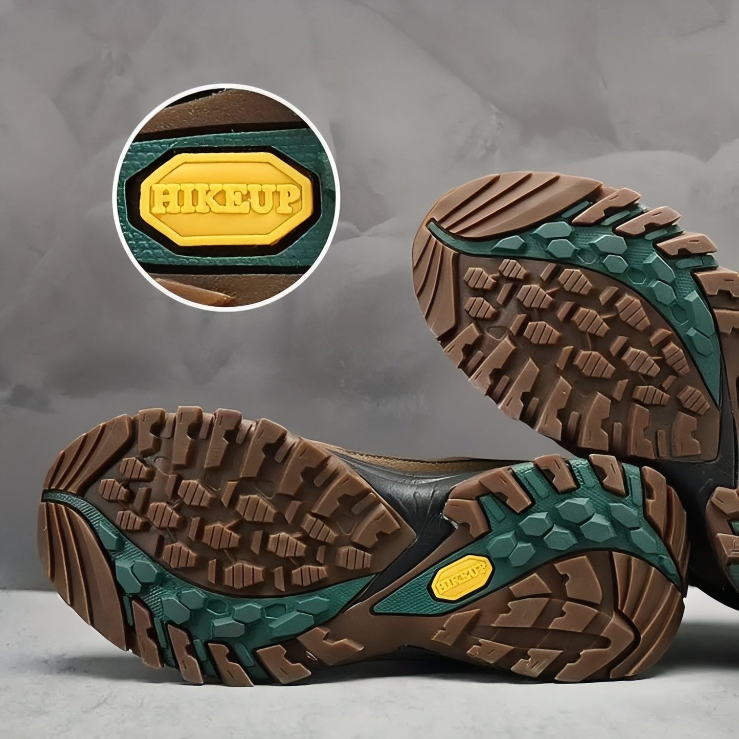 Chaussure Randonnée Montagne Homme gros plan semelle - Marron Foncé - Noir Ébène - Vert Foncé - Gris