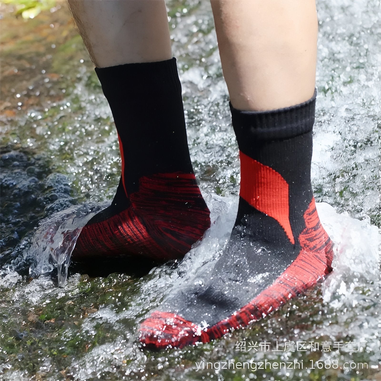 Chaussettes Étanches Randonnée portée dans l'eau - Noir et Blanc - Bleu - Jaune Fluo - Rouge Foncé - Vert Fluo - Noir - Gris et Noir - Gris Foncé et Gris Clair - Noir et Bordeaux