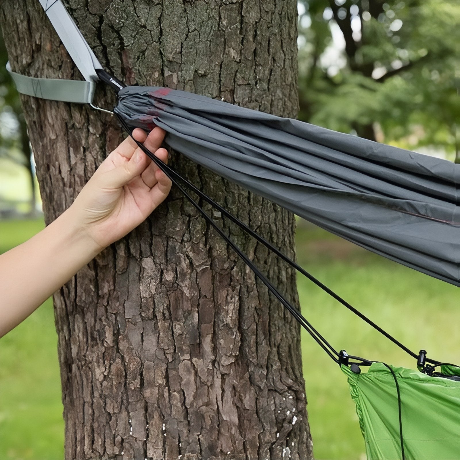 Sac De Couchage Hamac gros plan fixation hamac - Vert Émeraude - Noir et Gris