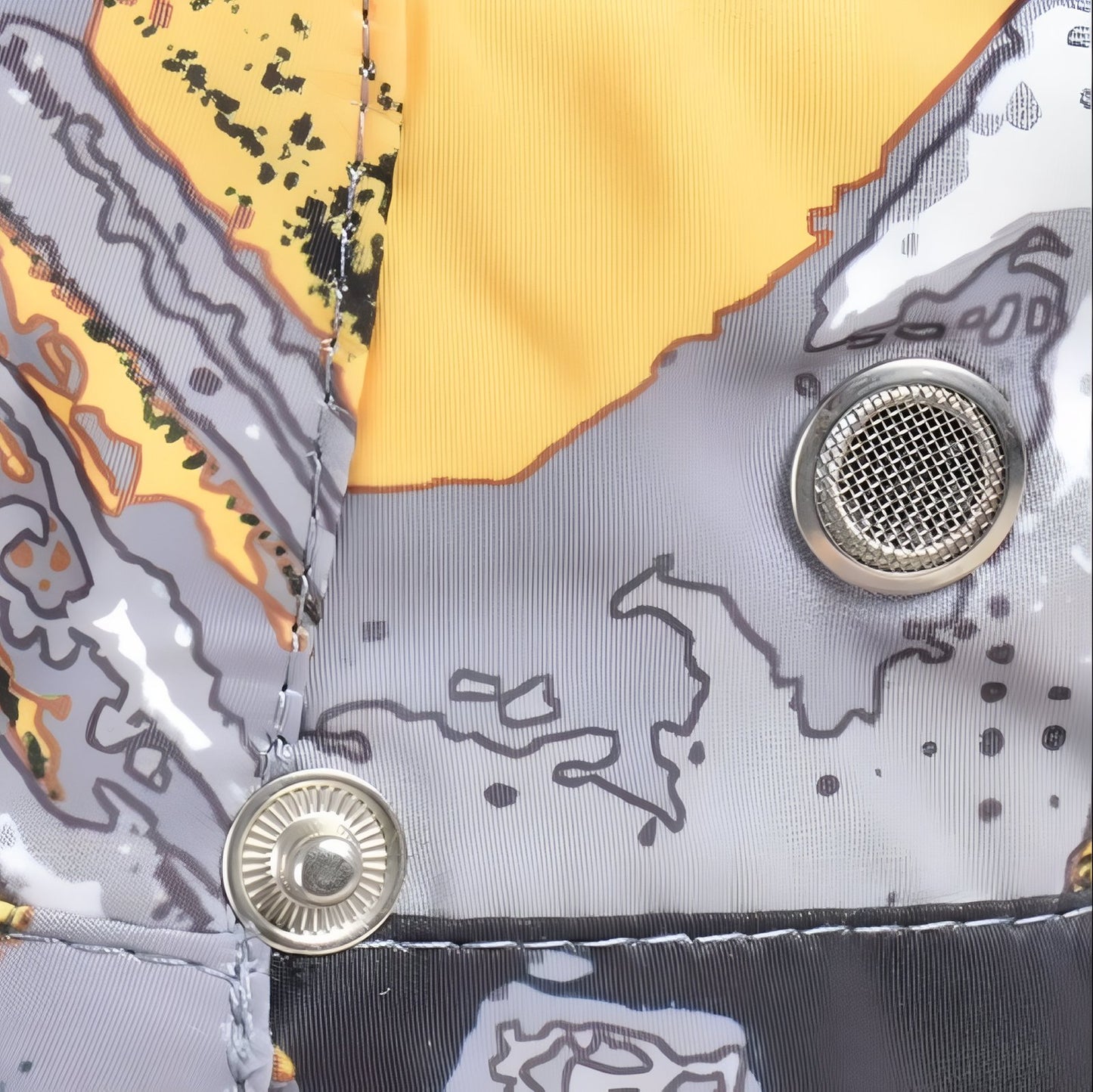 Chapeau Randonnée Camouflage gros plan détail matière - Gris - Rouge - Jaune - Bleu Marine