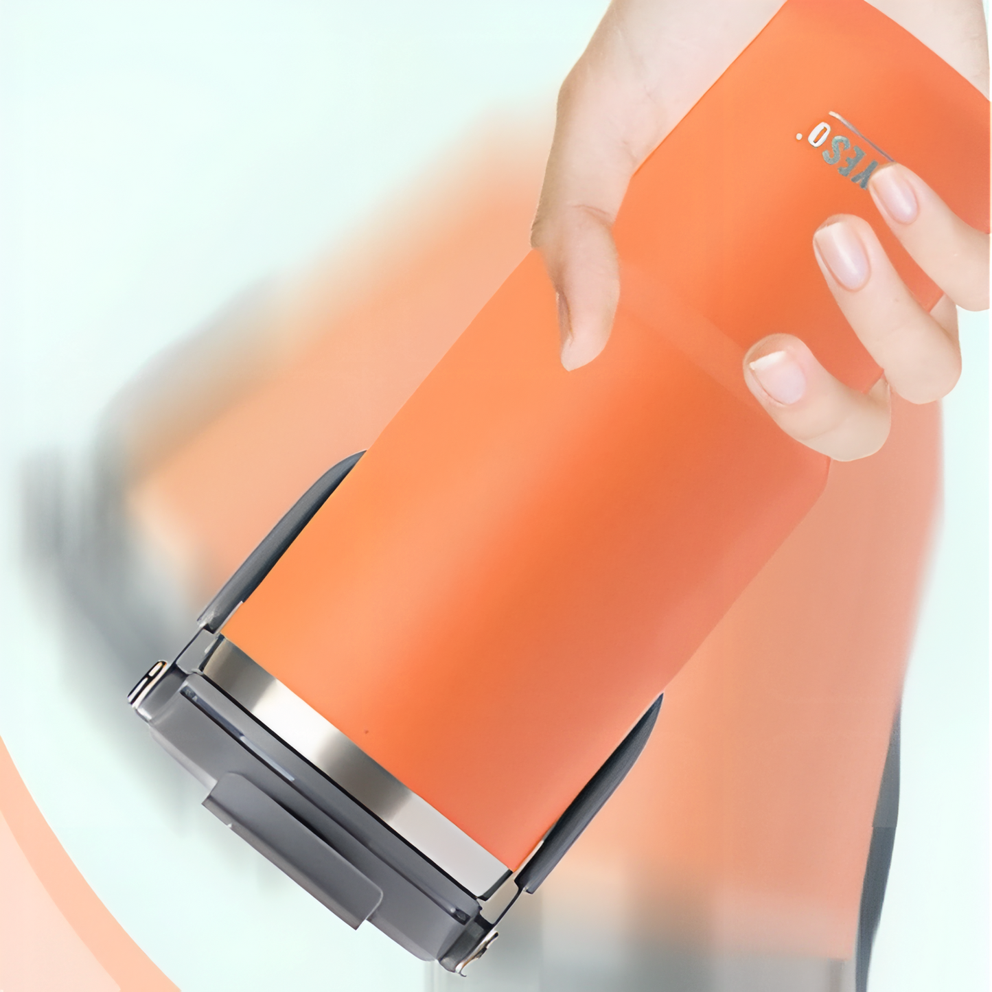Mug Isotherme Avec Bec portée à la main - Vert Sauge - Orange Brûlé - Noir Mat - Turquoise Foncé - Blanc et Noir - Violet Clair